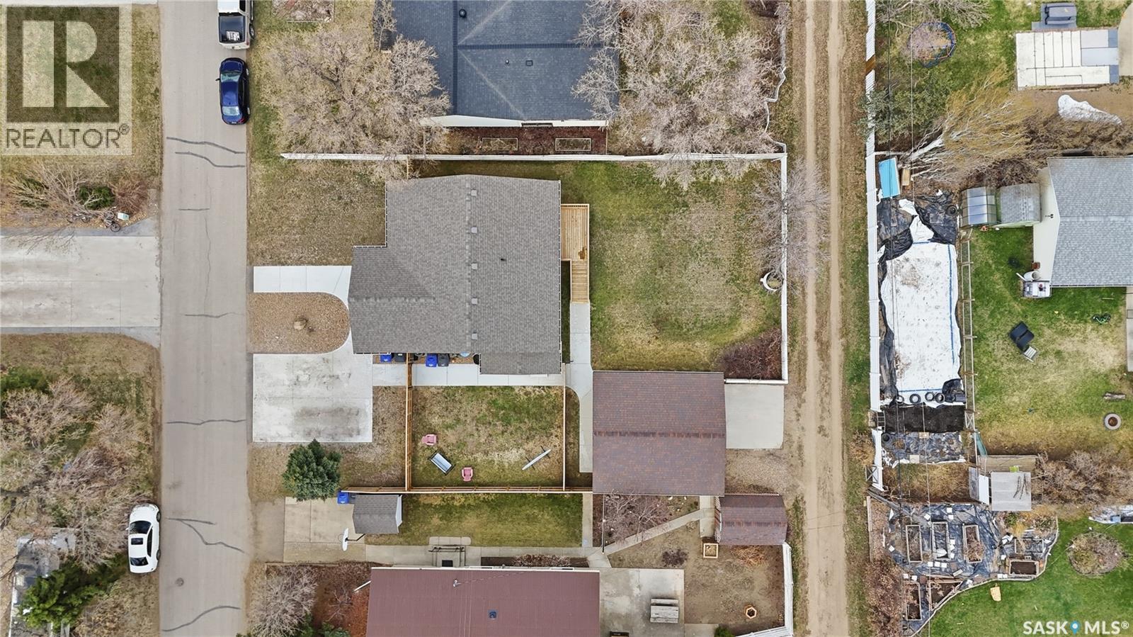 107 Valleyview DRIVE - 74