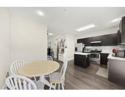 4 19752 55a Avenue, Langley, BC V3A3X2 Photo 11