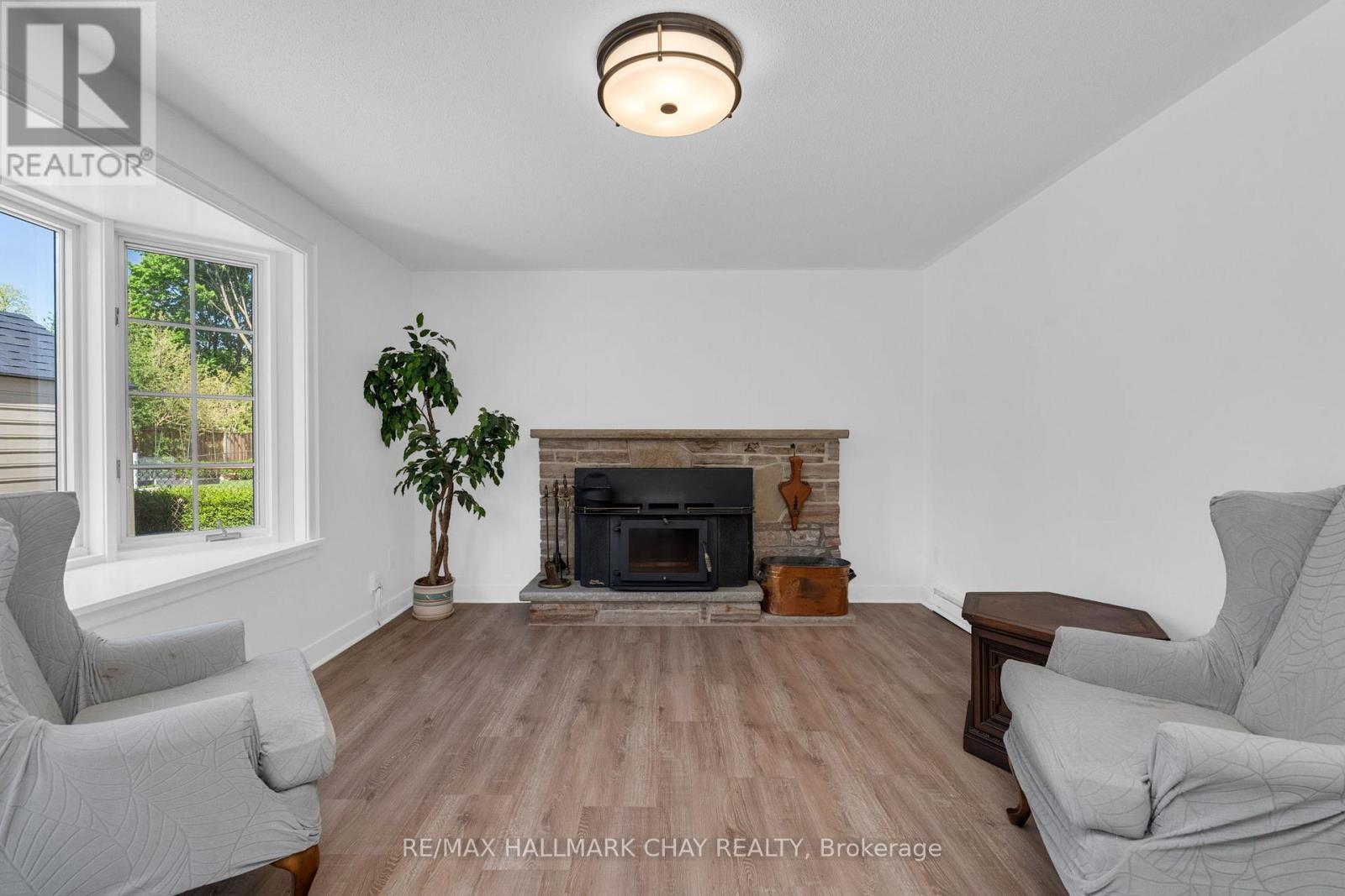 15 CROSSBOW CRESCENT - 30