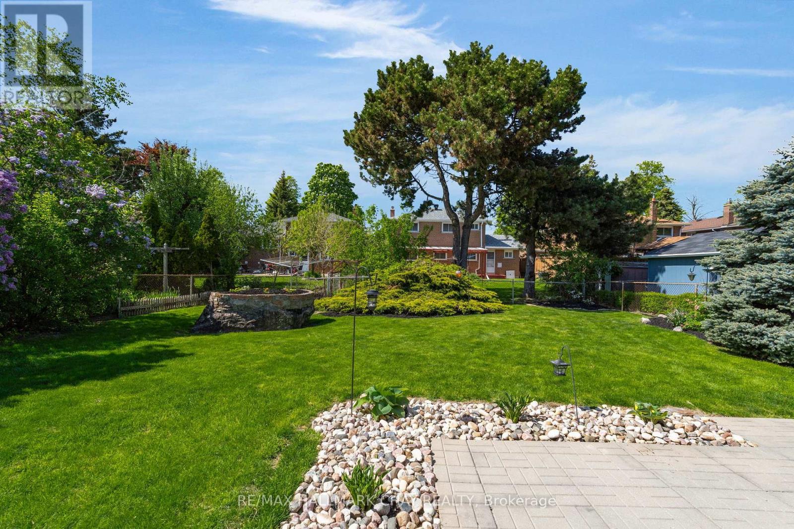 15 CROSSBOW CRESCENT - 35