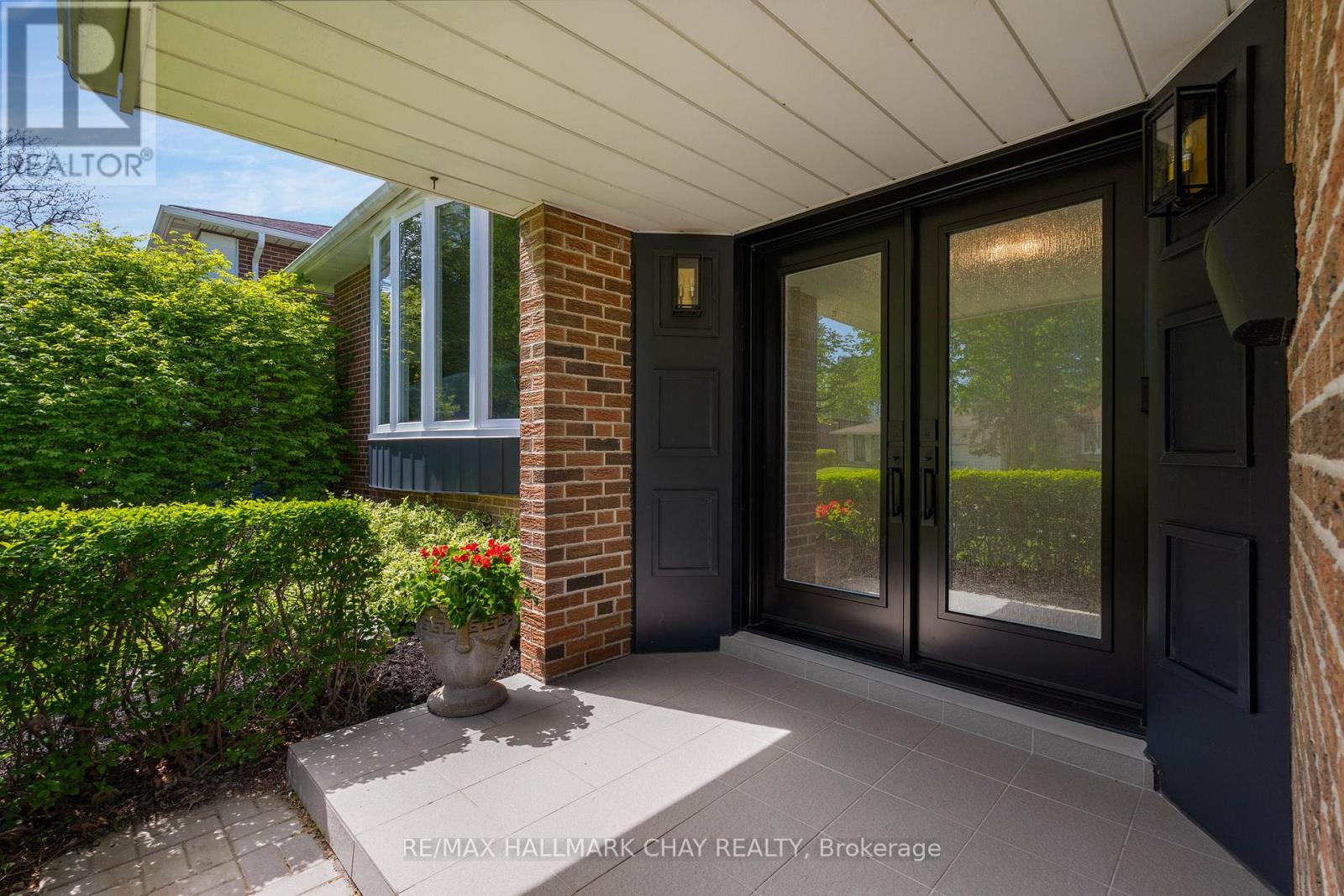 15 CROSSBOW CRESCENT - 5