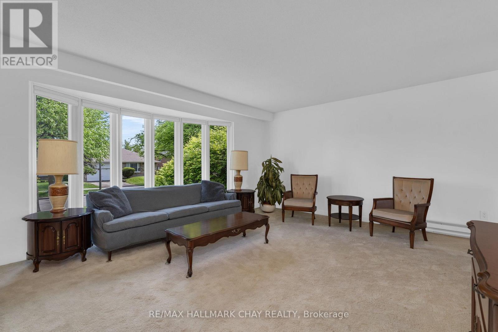 15 CROSSBOW CRESCENT - 8