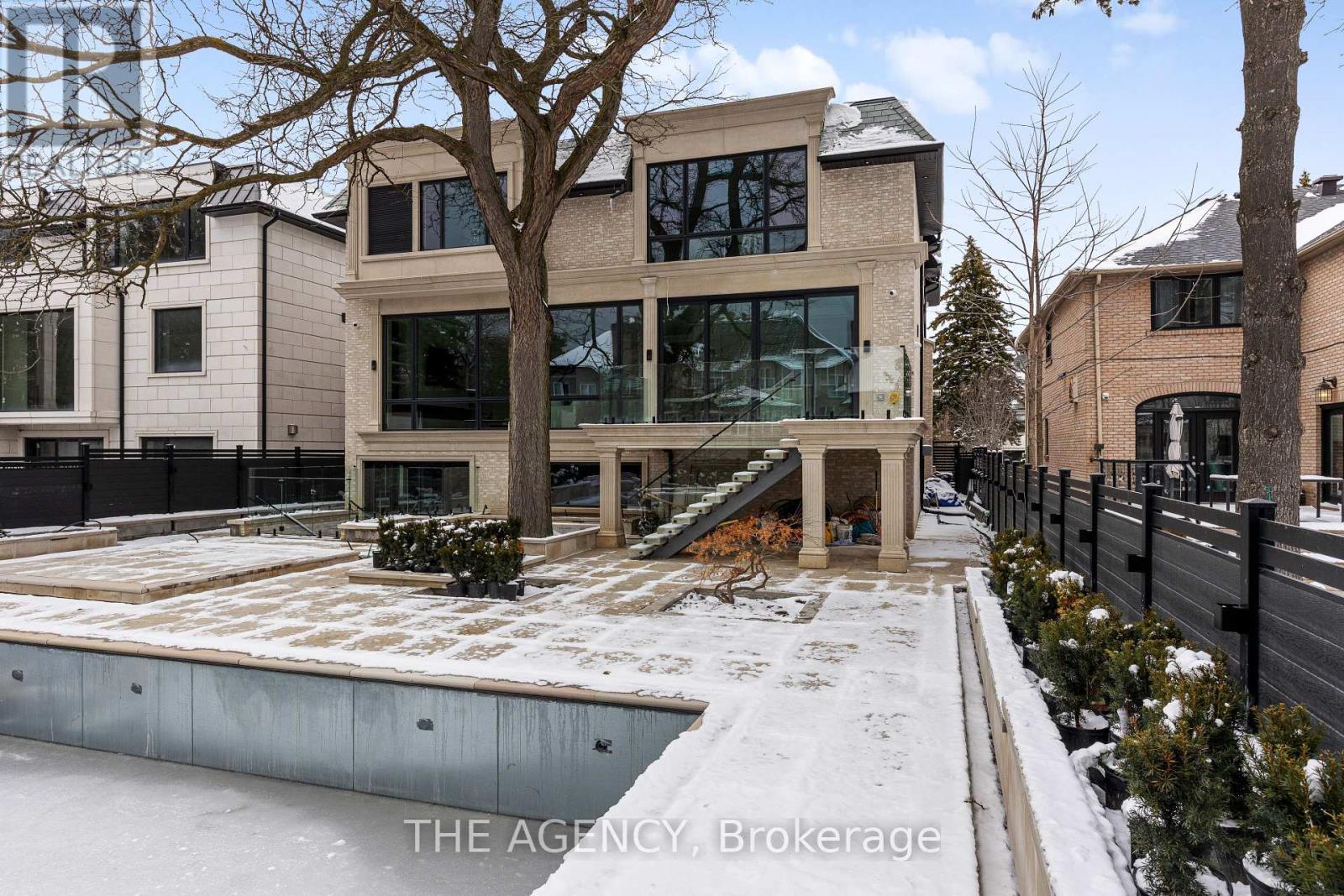 149 HIGHLAND CRESCENT - 42