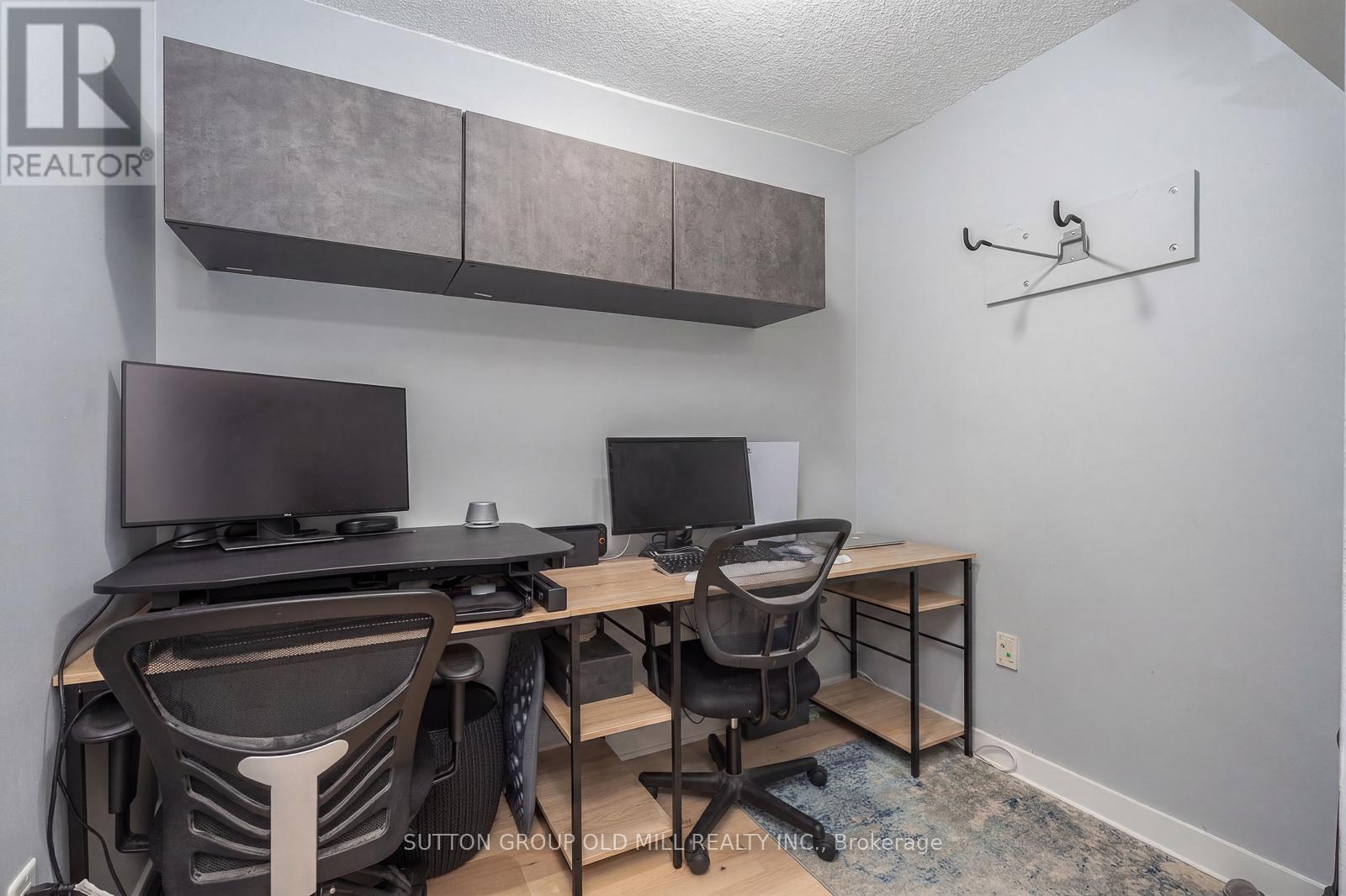 #4311 11 BRUNEL COURT - 15
