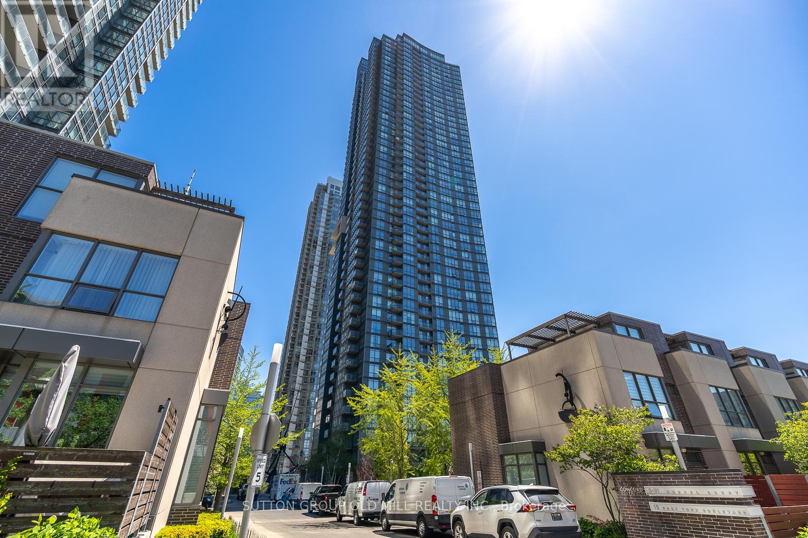 #4311 11 BRUNEL COURT - Image 2