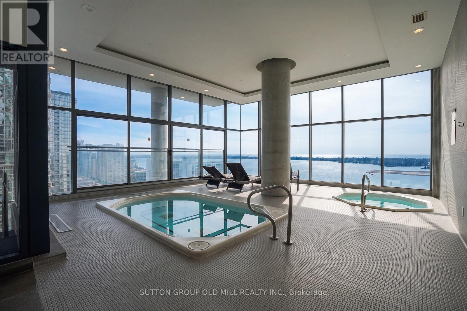 #4311 11 BRUNEL COURT - 26