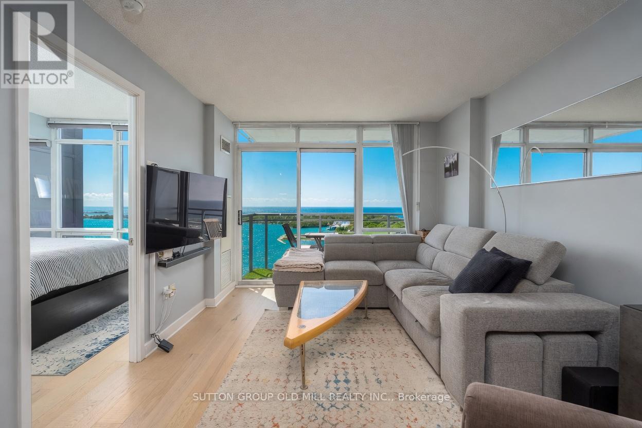 #4311 11 BRUNEL COURT - 7