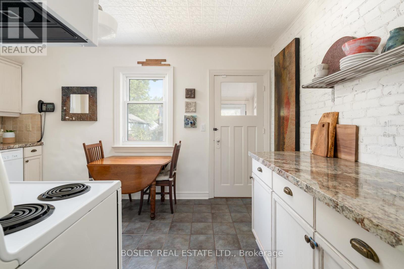 57 SPRINGDALE BOULEVARD - 15