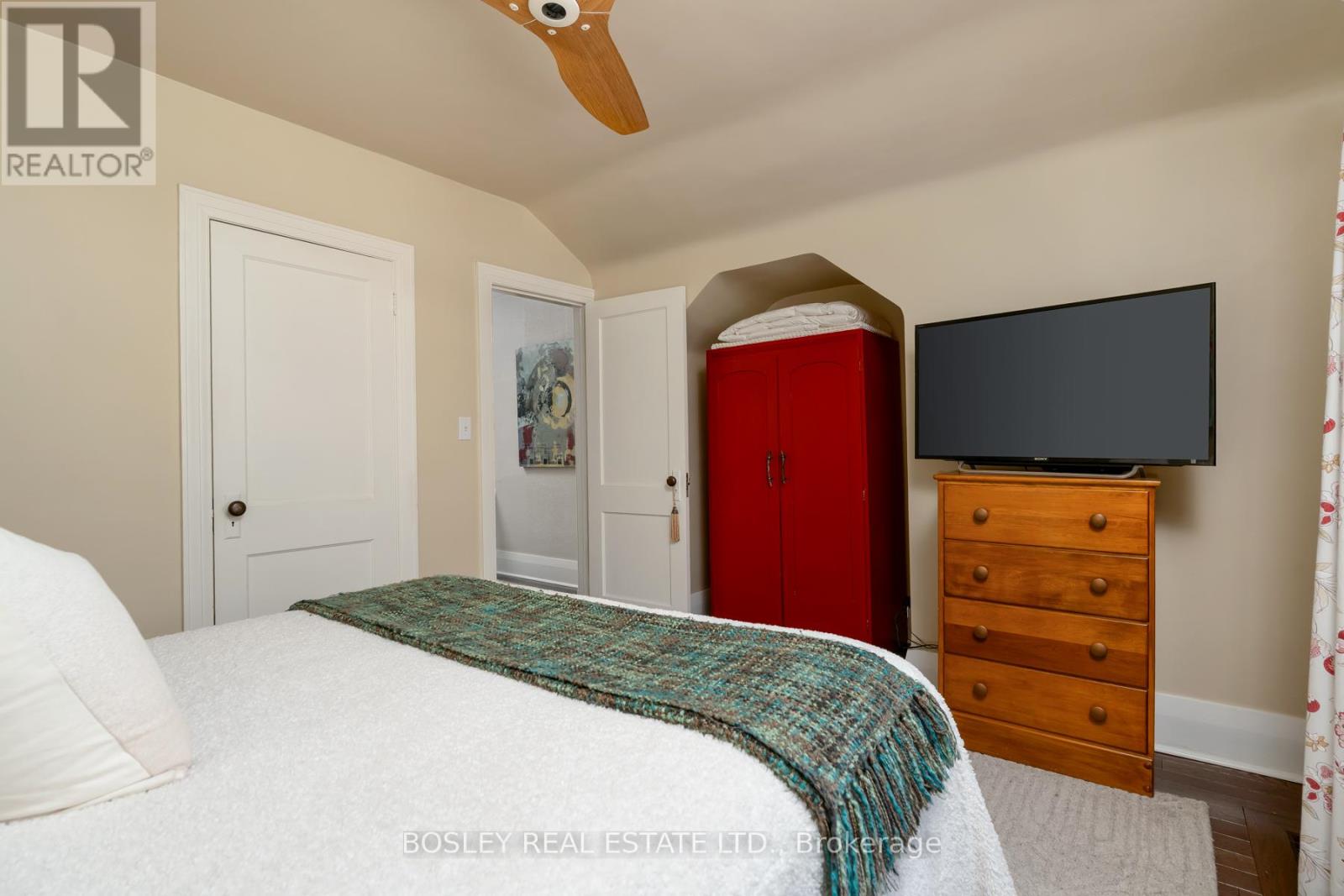 57 SPRINGDALE BOULEVARD - 19
