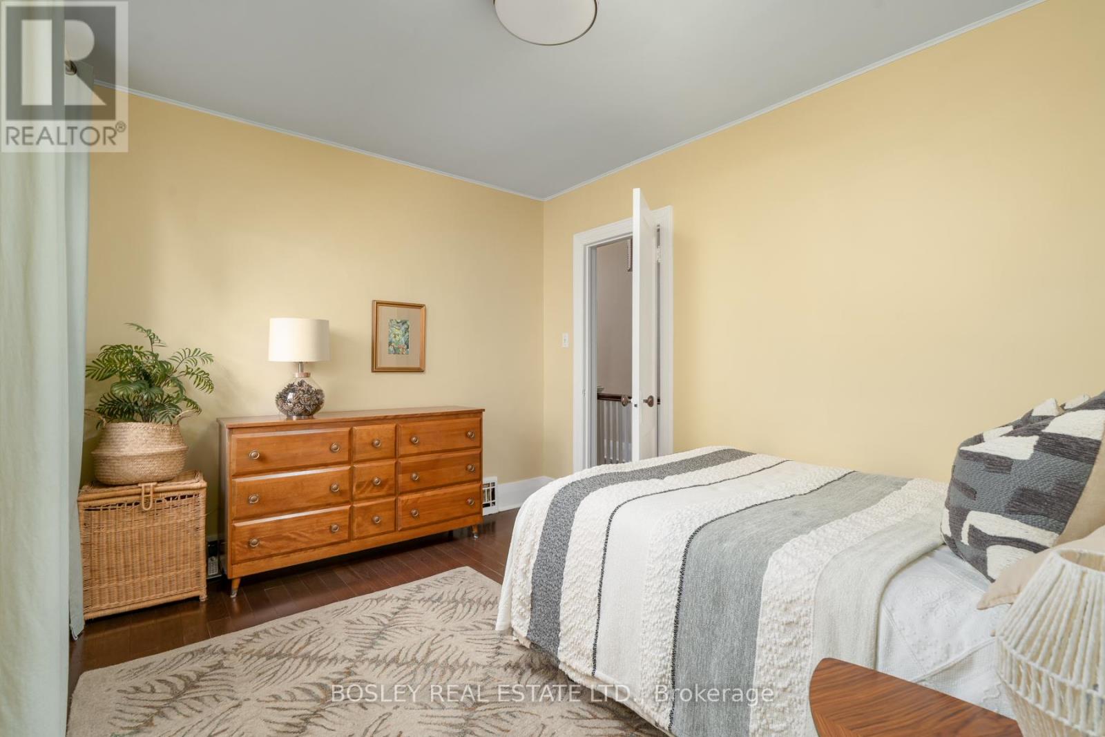 57 SPRINGDALE BOULEVARD - 24