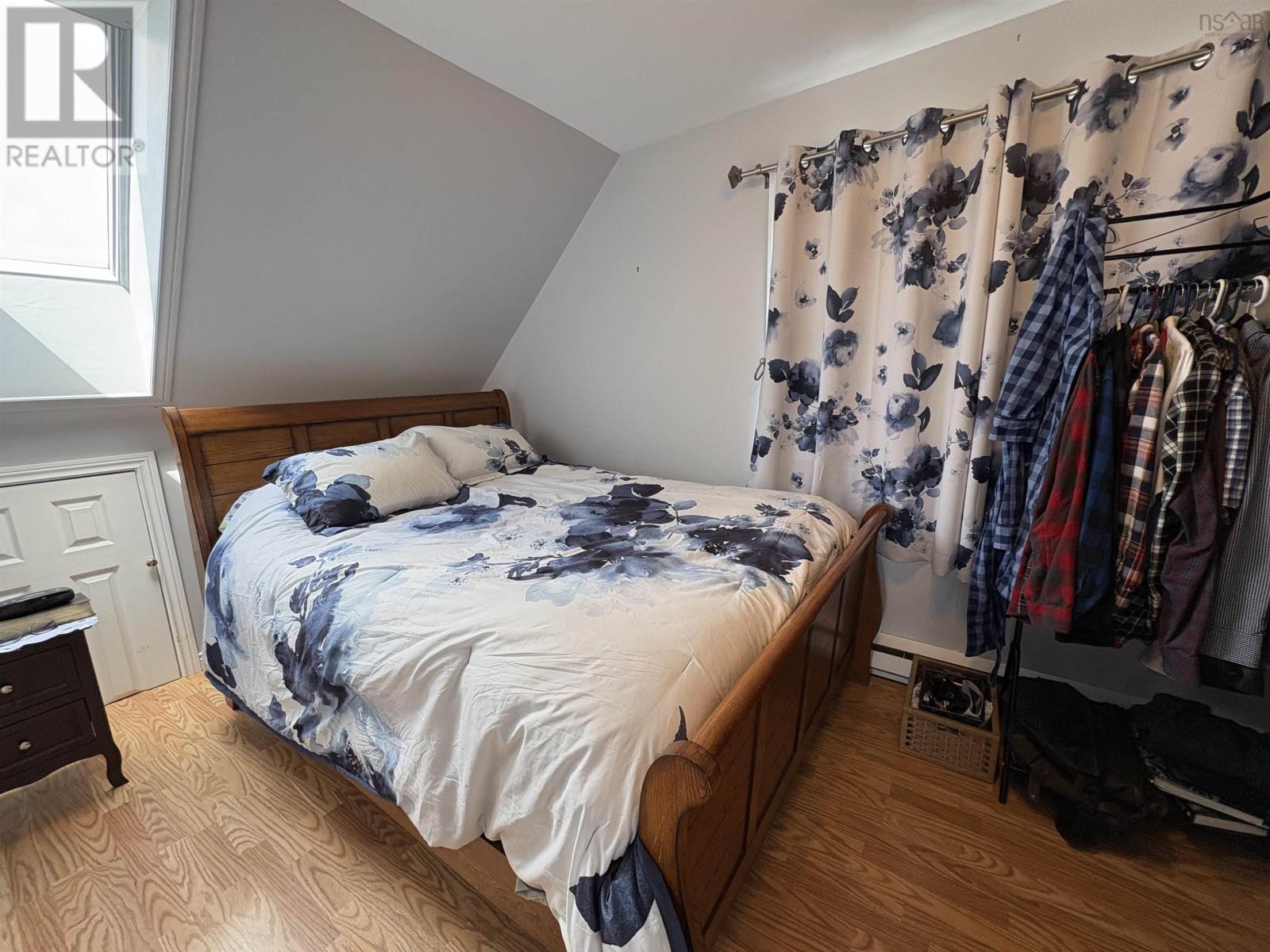 10 Egerton Street - 29