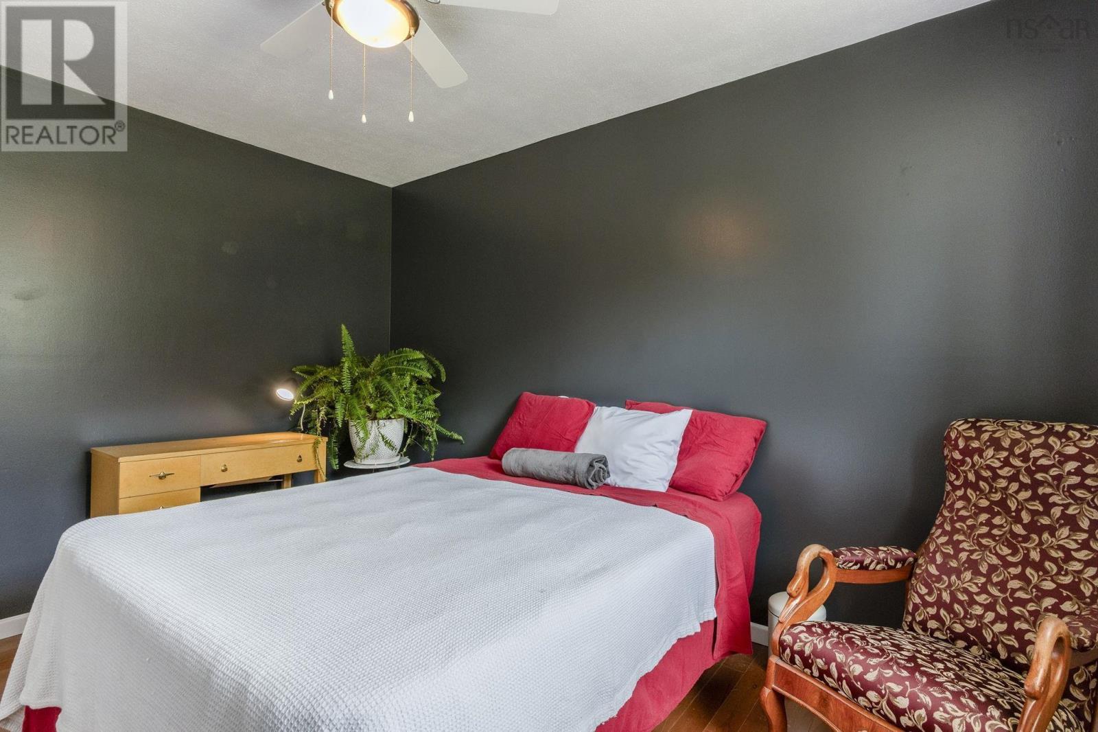 821 Meadowvale Road - 27