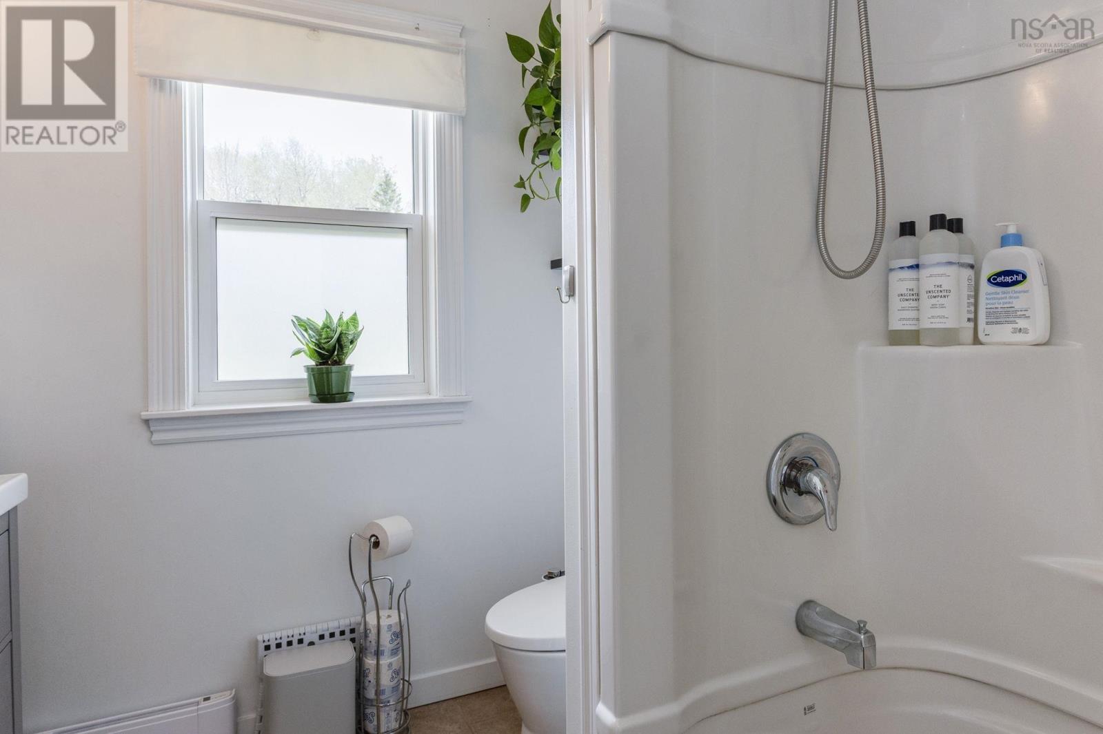 821 Meadowvale Road - 21