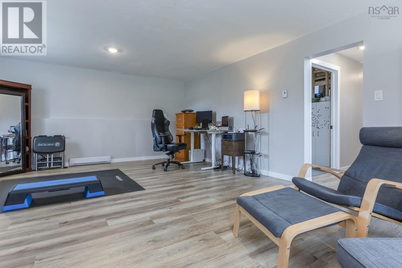 821 Meadowvale Road - 32