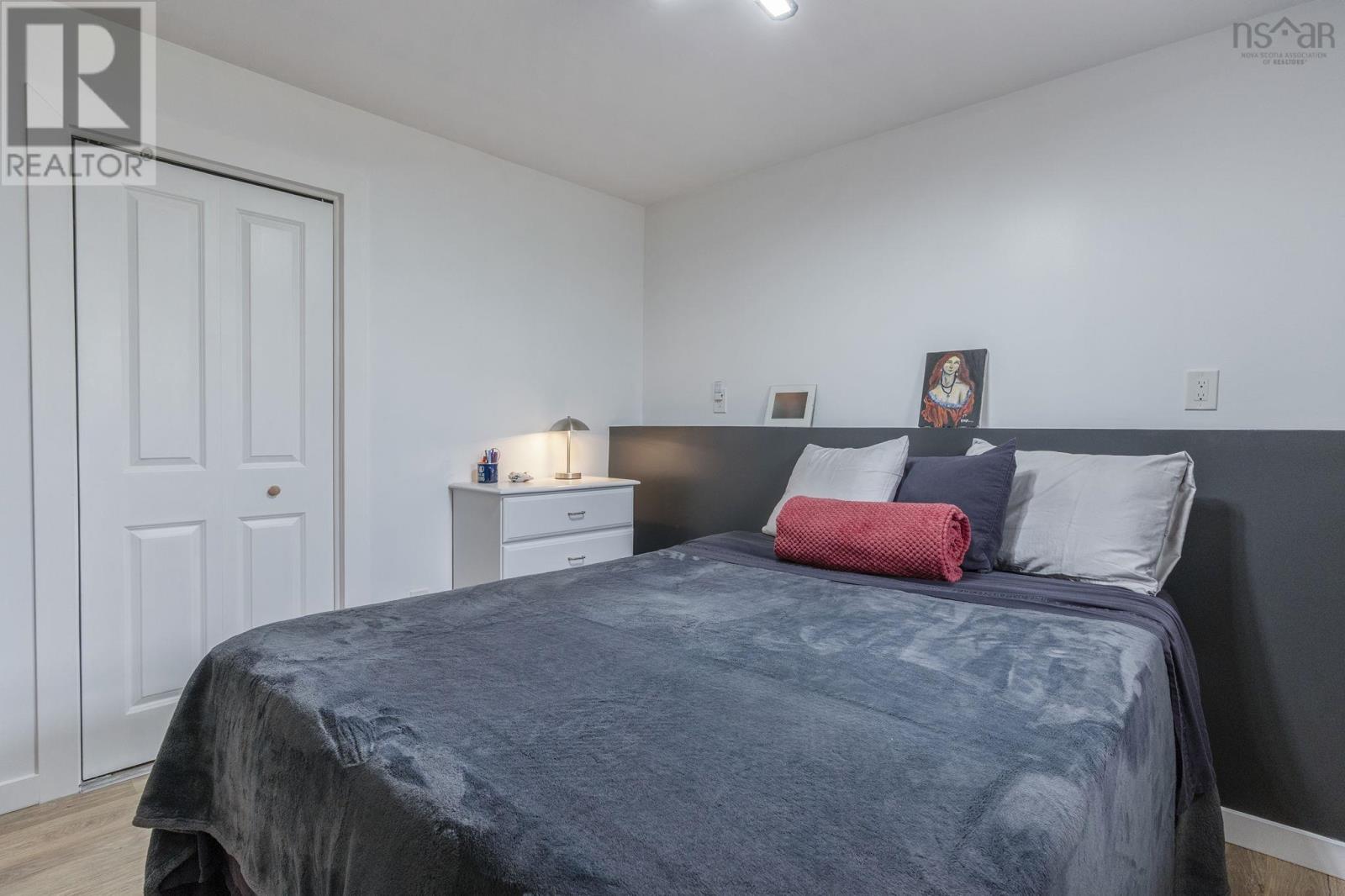 821 Meadowvale Road - 37