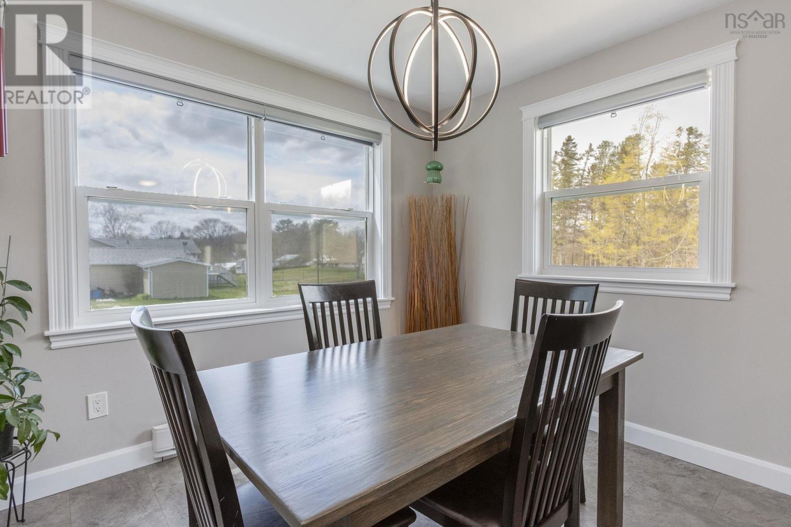 821 Meadowvale Road - 12