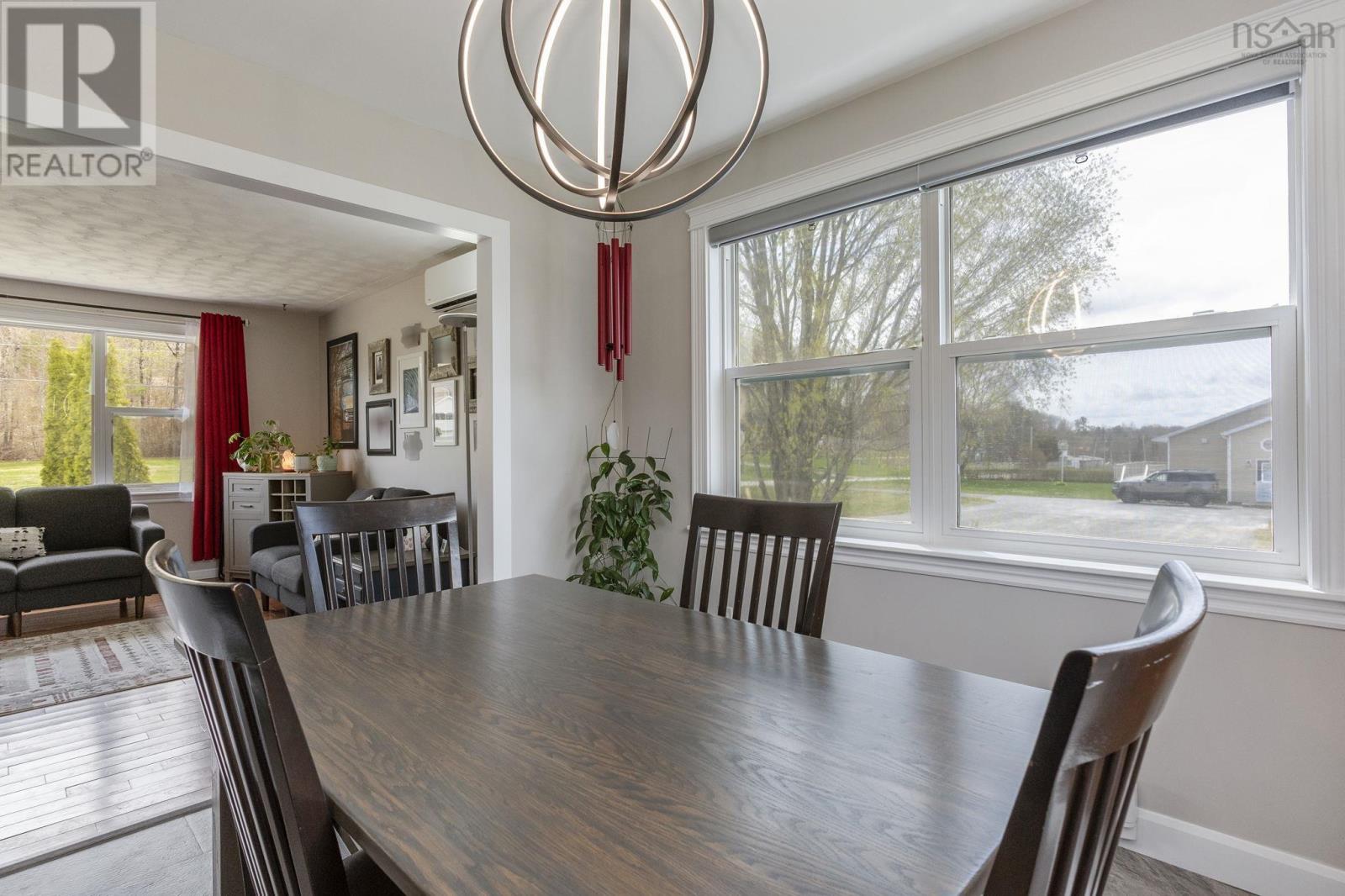 821 Meadowvale Road - 11