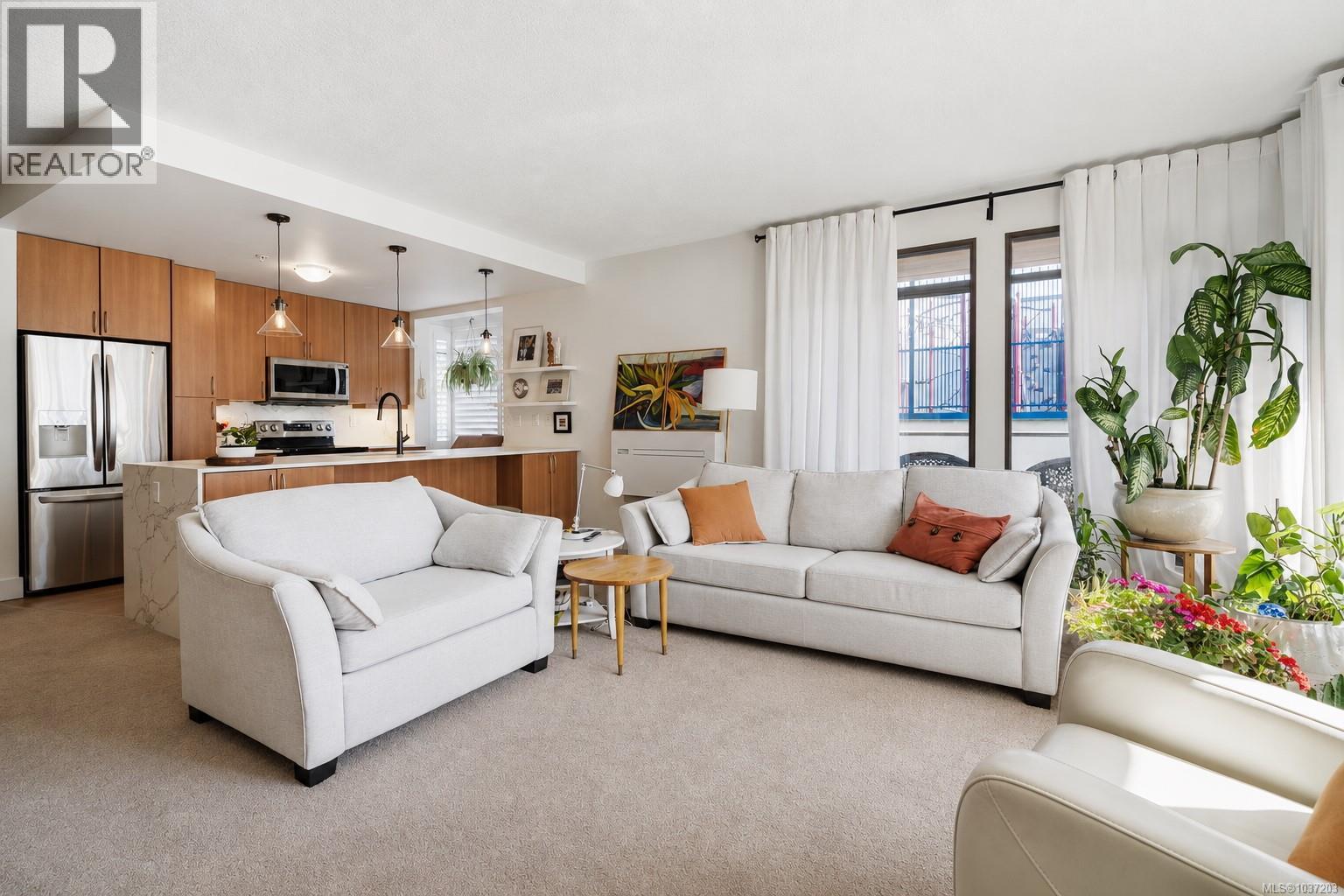 #305 300 Waterfront Cres - 12