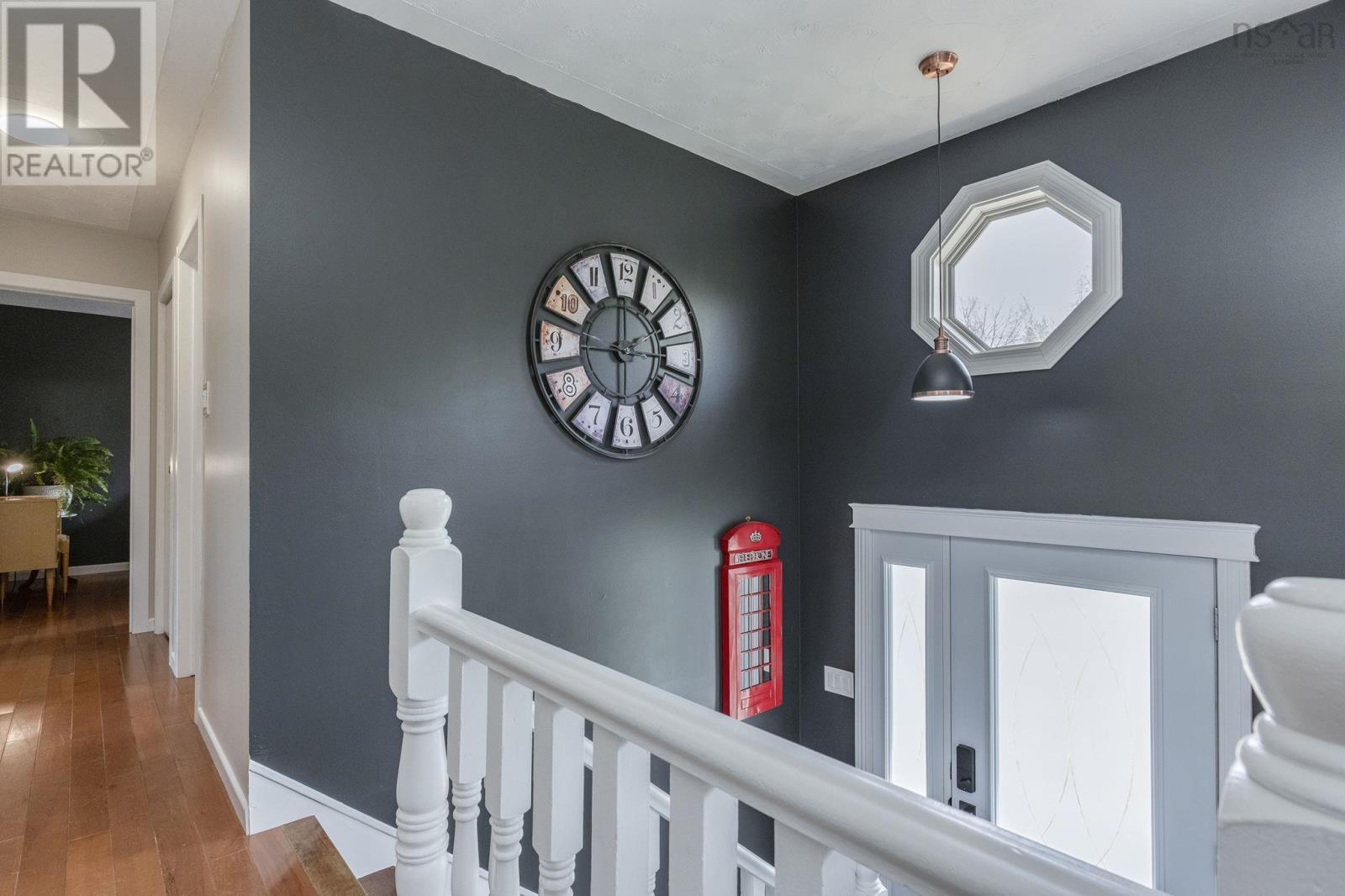 821 Meadowvale Road - 6