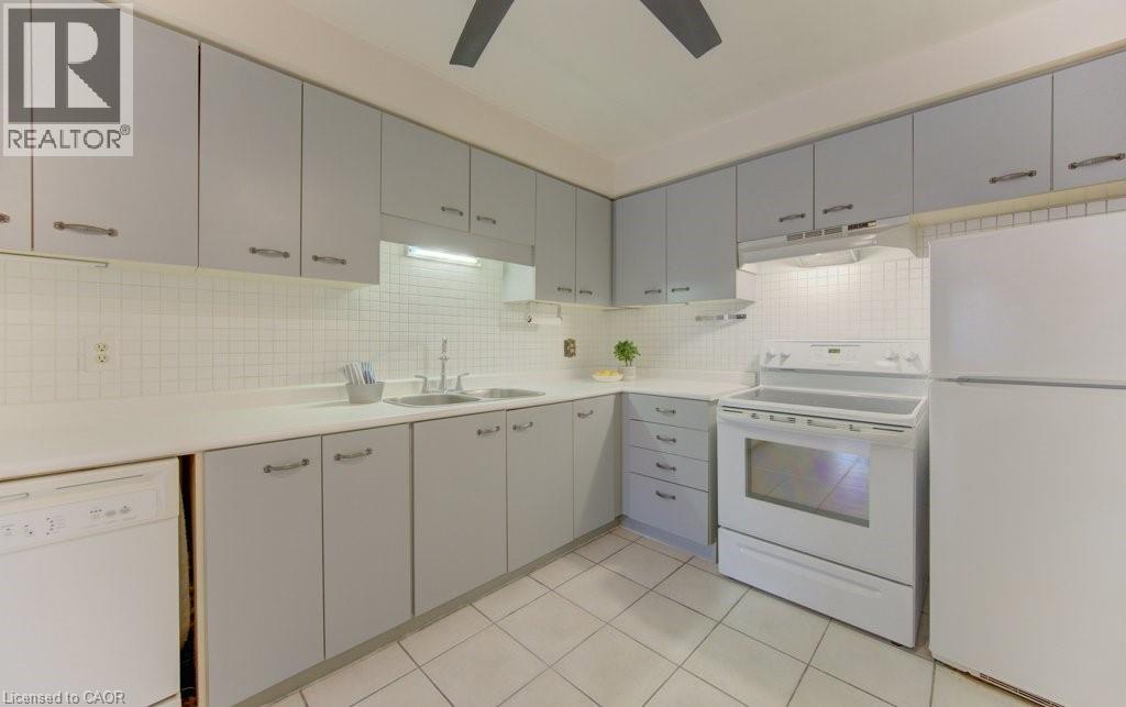 #212 565 GREENFIELD Avenue - 17