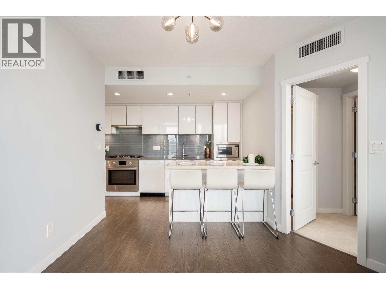 1701 8333 SWEET AVENUE, Richmond