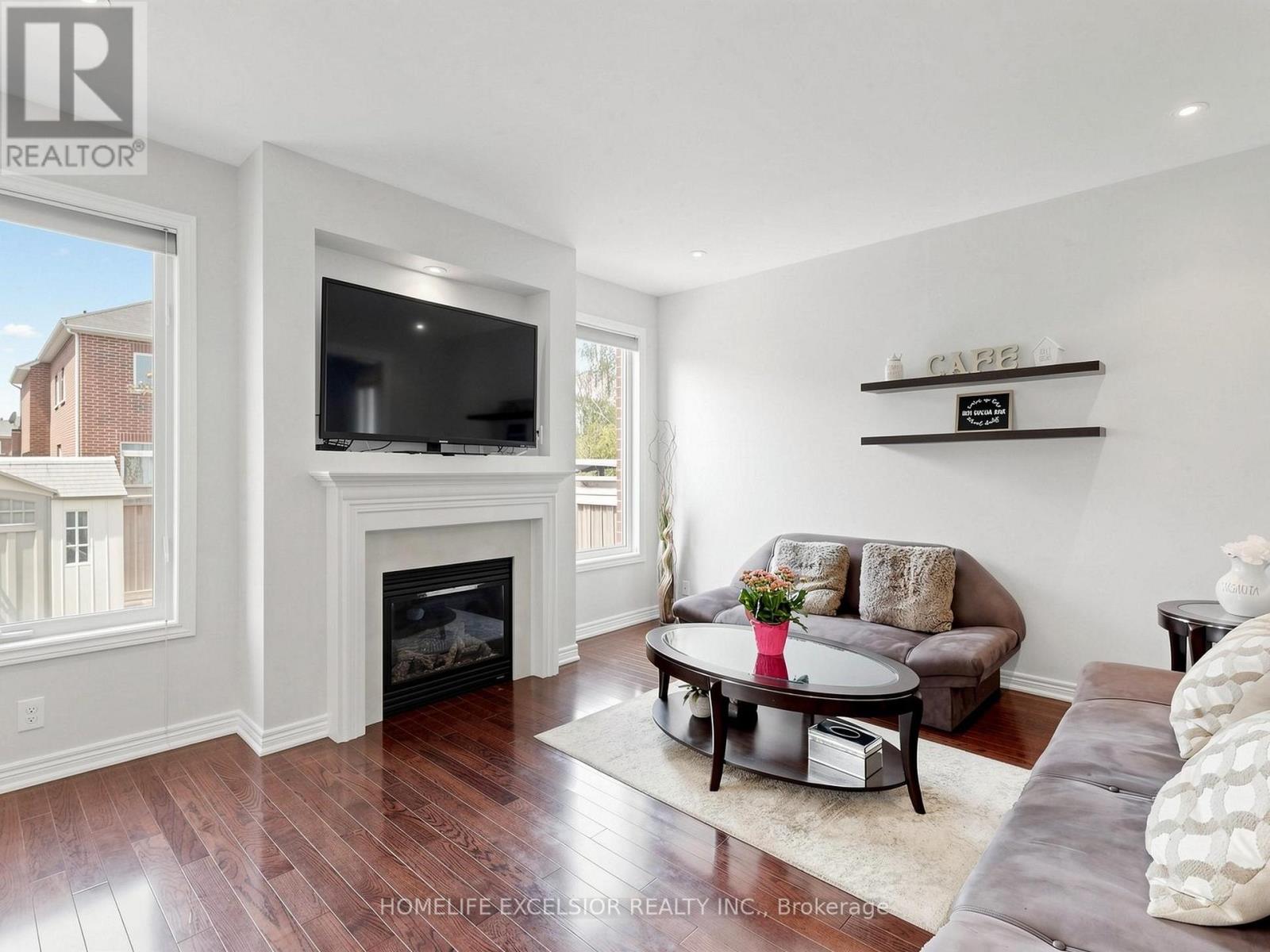 6 LADY GWILLIM AVENUE - 14