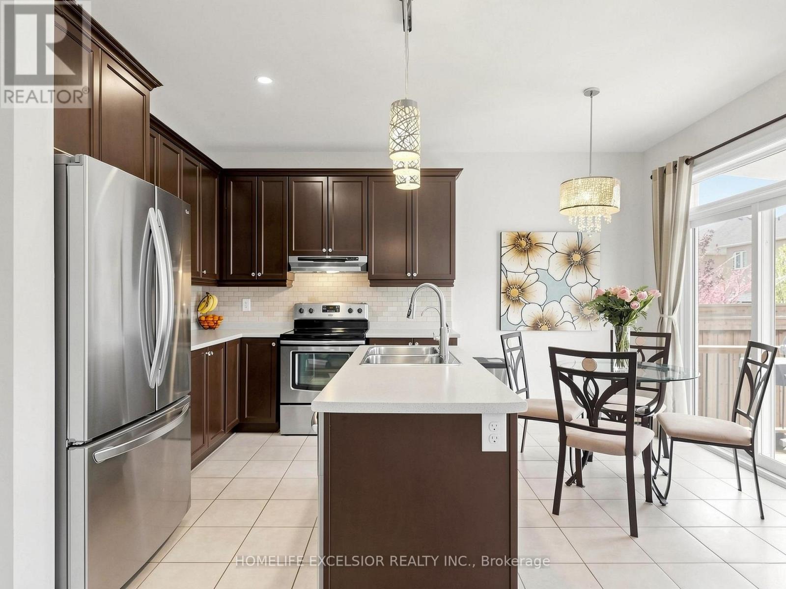 6 LADY GWILLIM AVENUE - 16