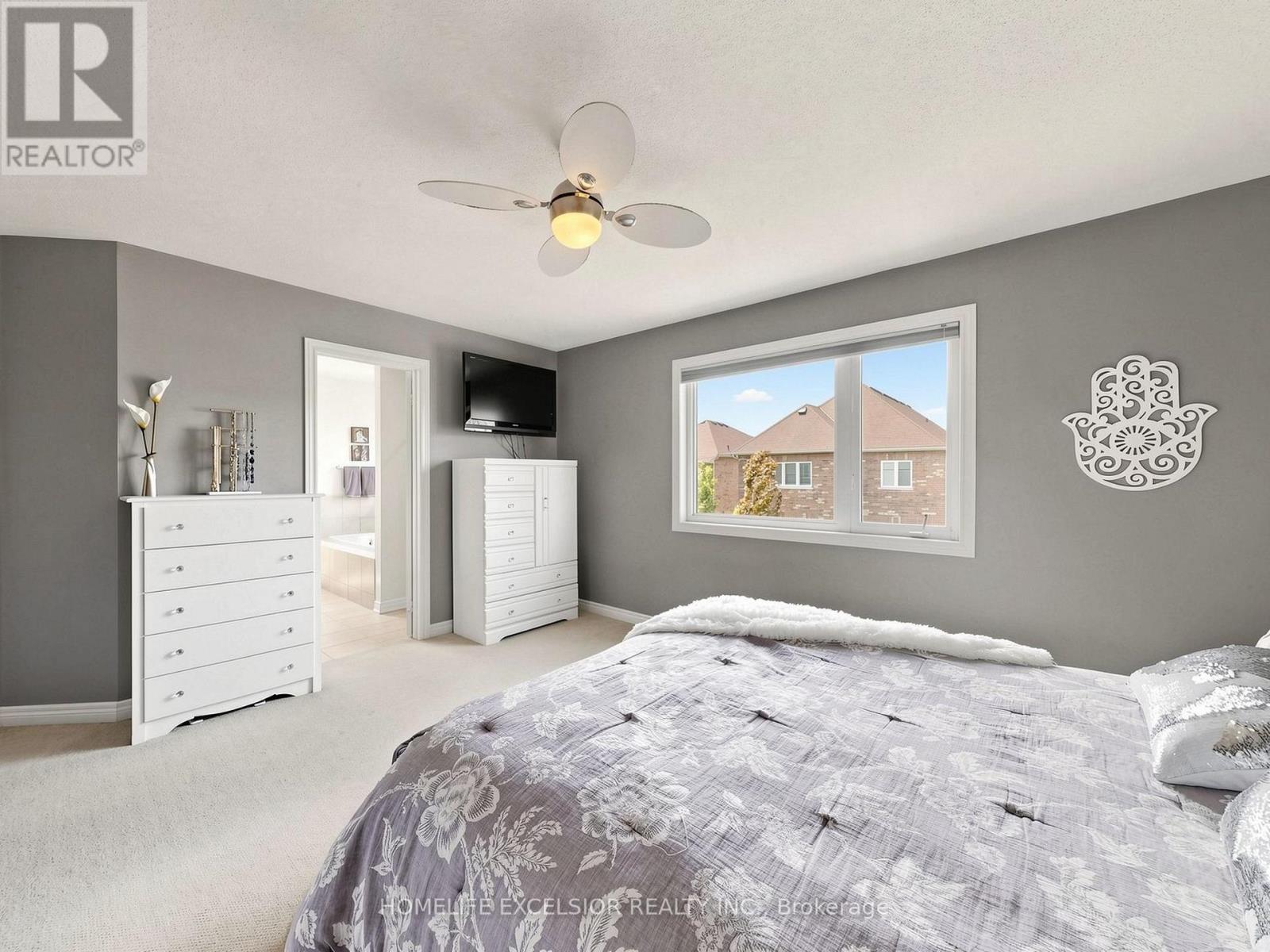 6 LADY GWILLIM AVENUE - 28