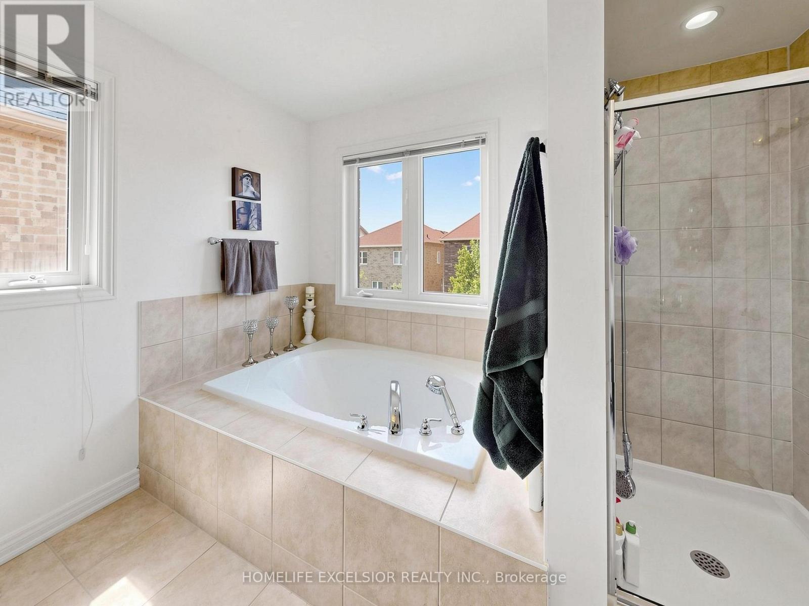 6 LADY GWILLIM AVENUE - 30