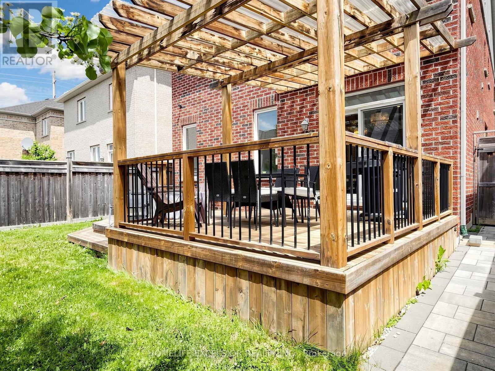 6 LADY GWILLIM AVENUE - 48