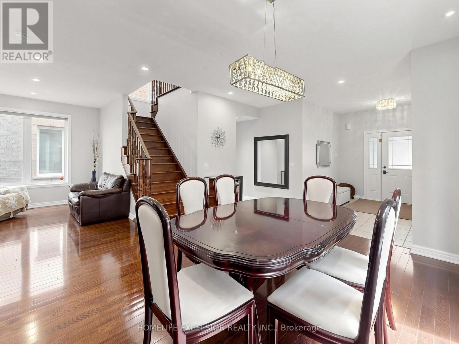 6 LADY GWILLIM AVENUE - 6