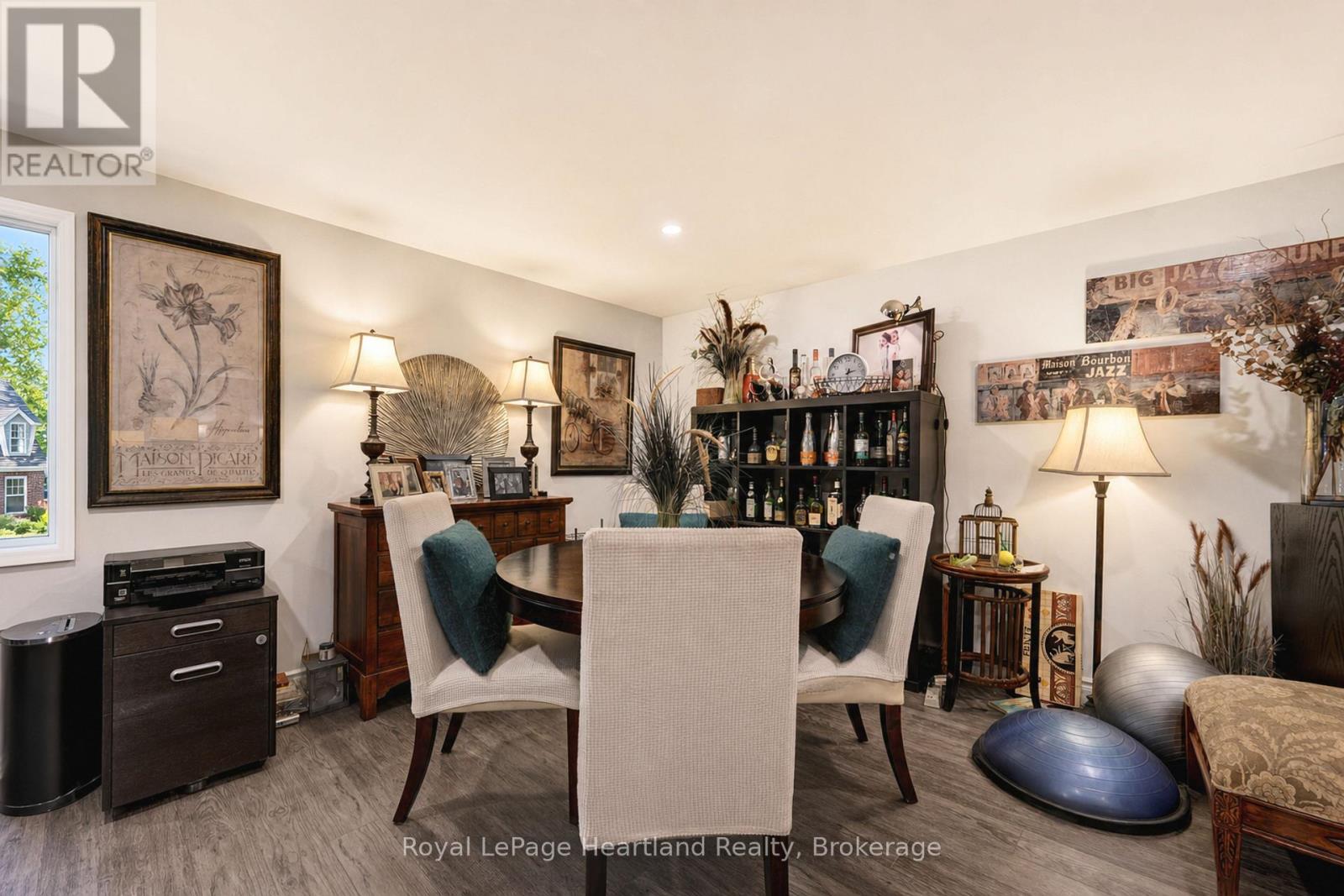 11 SILVER CREEK ROAD - 27