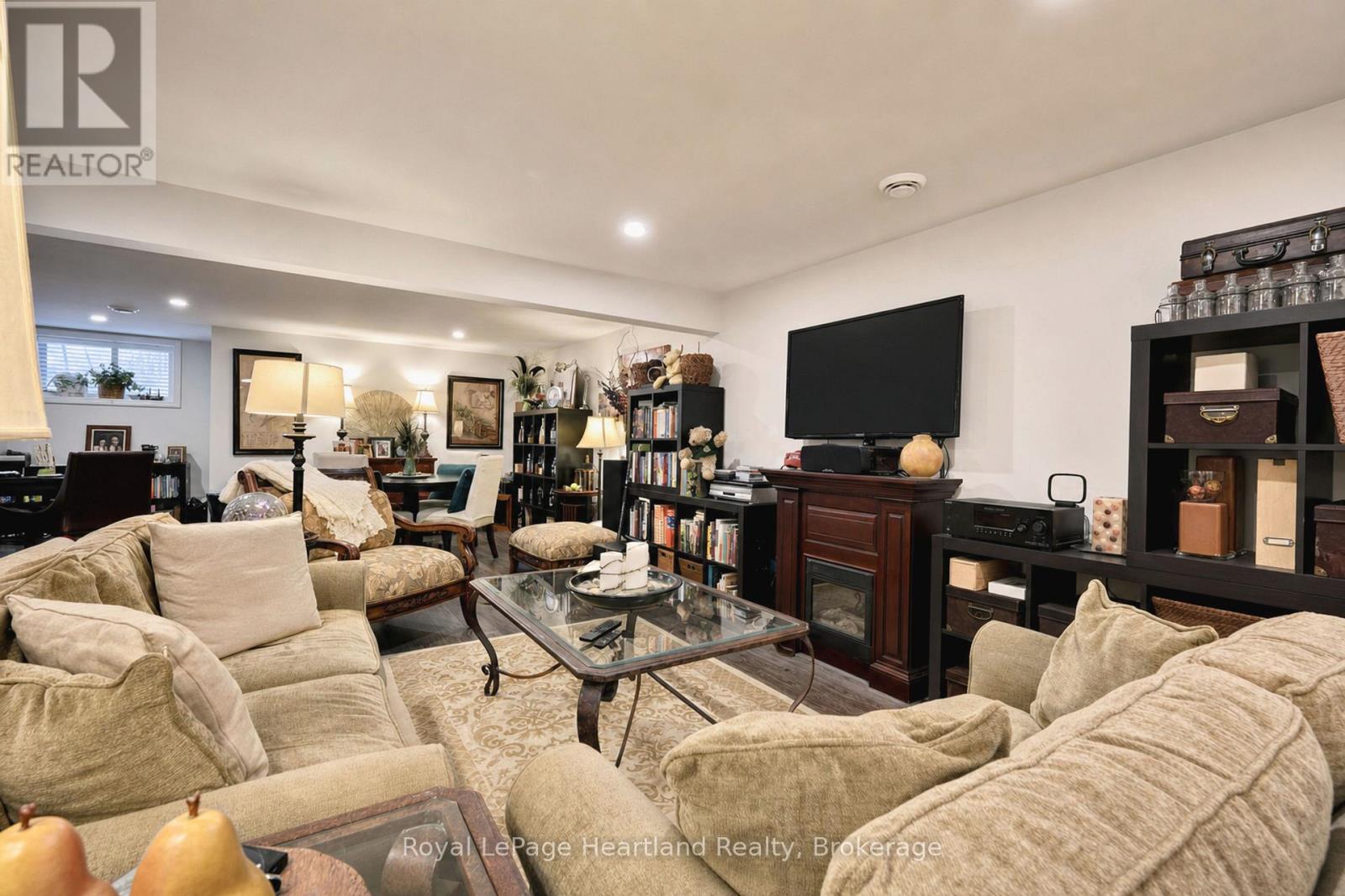 11 SILVER CREEK ROAD - 28