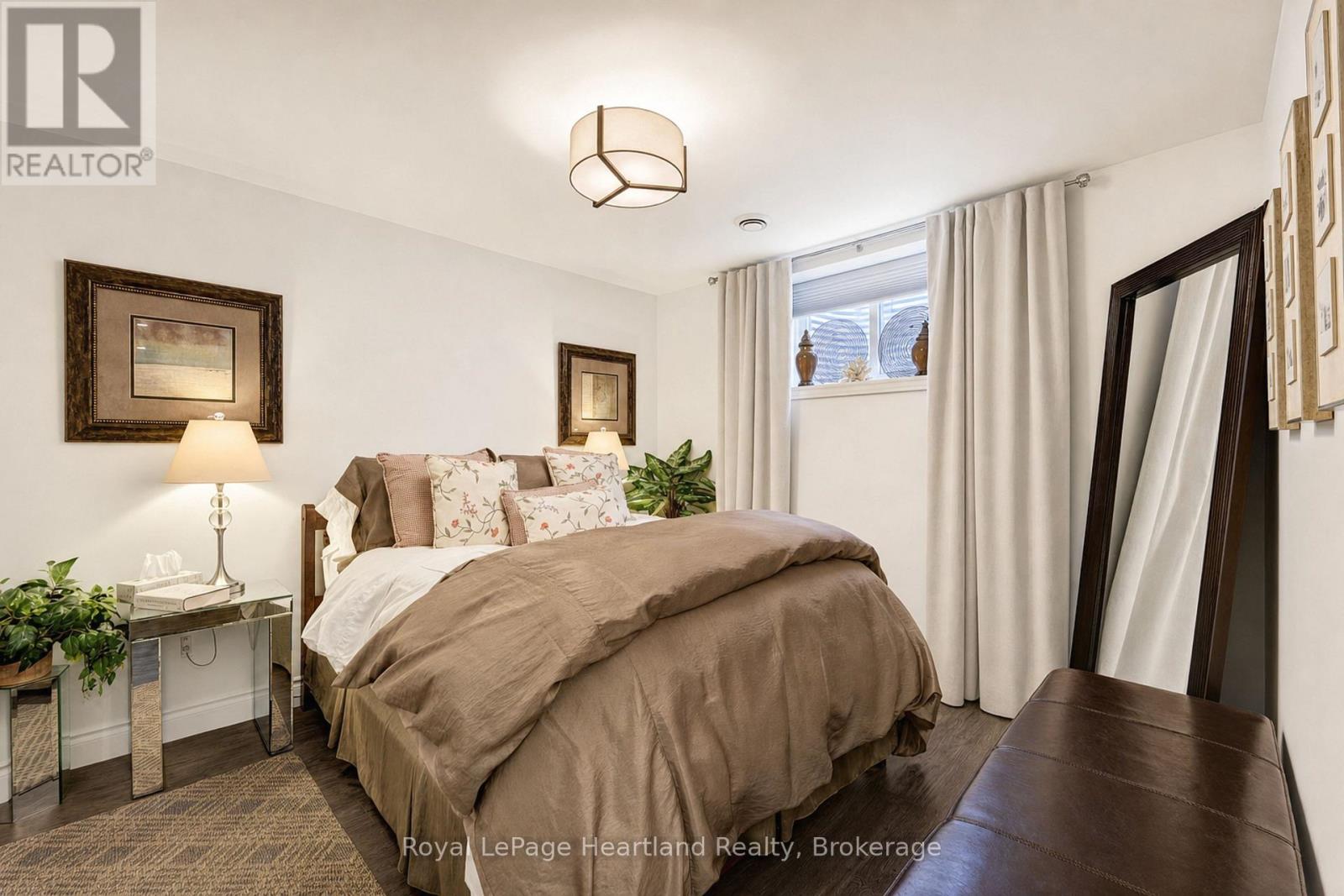11 SILVER CREEK ROAD - 25