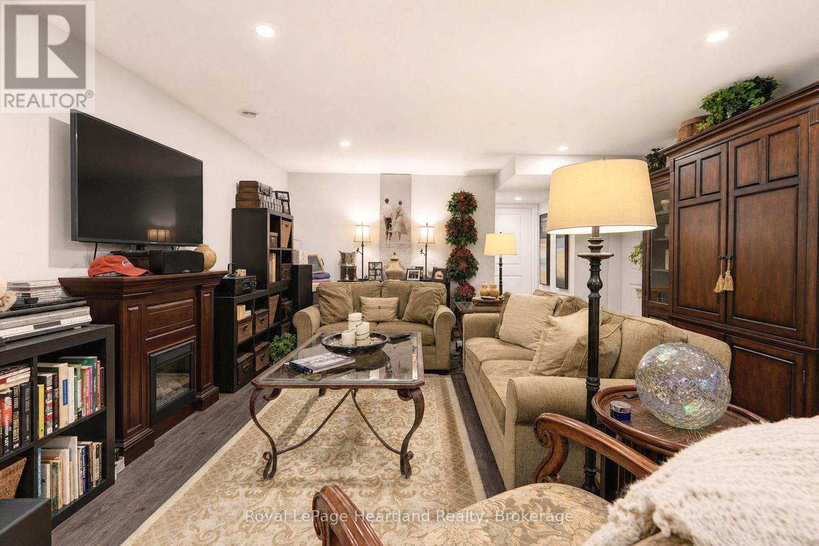 11 SILVER CREEK ROAD - 30