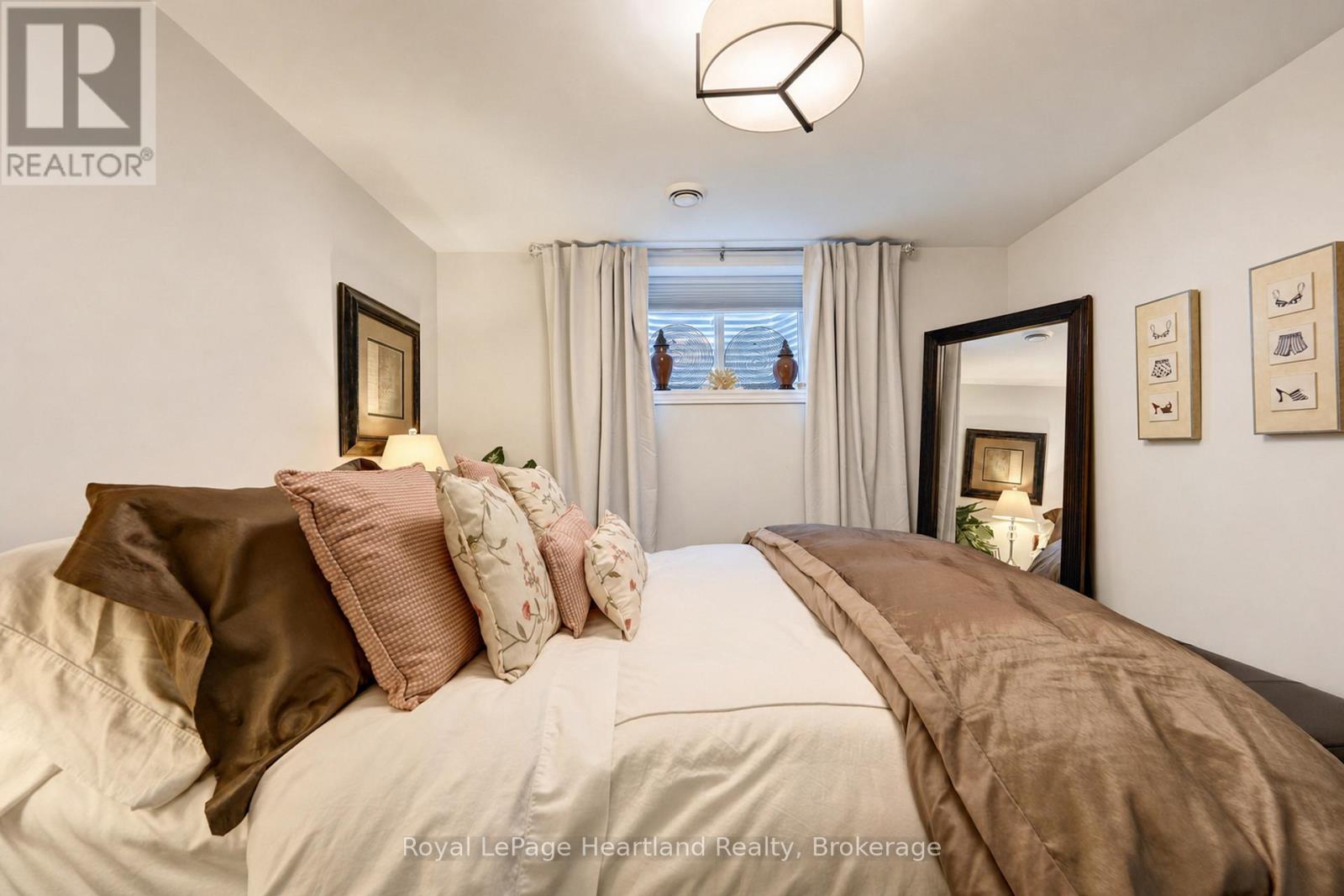 11 SILVER CREEK ROAD - 24