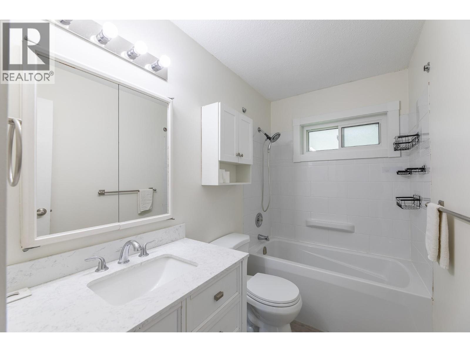 3436 McTaggart Road - 14
