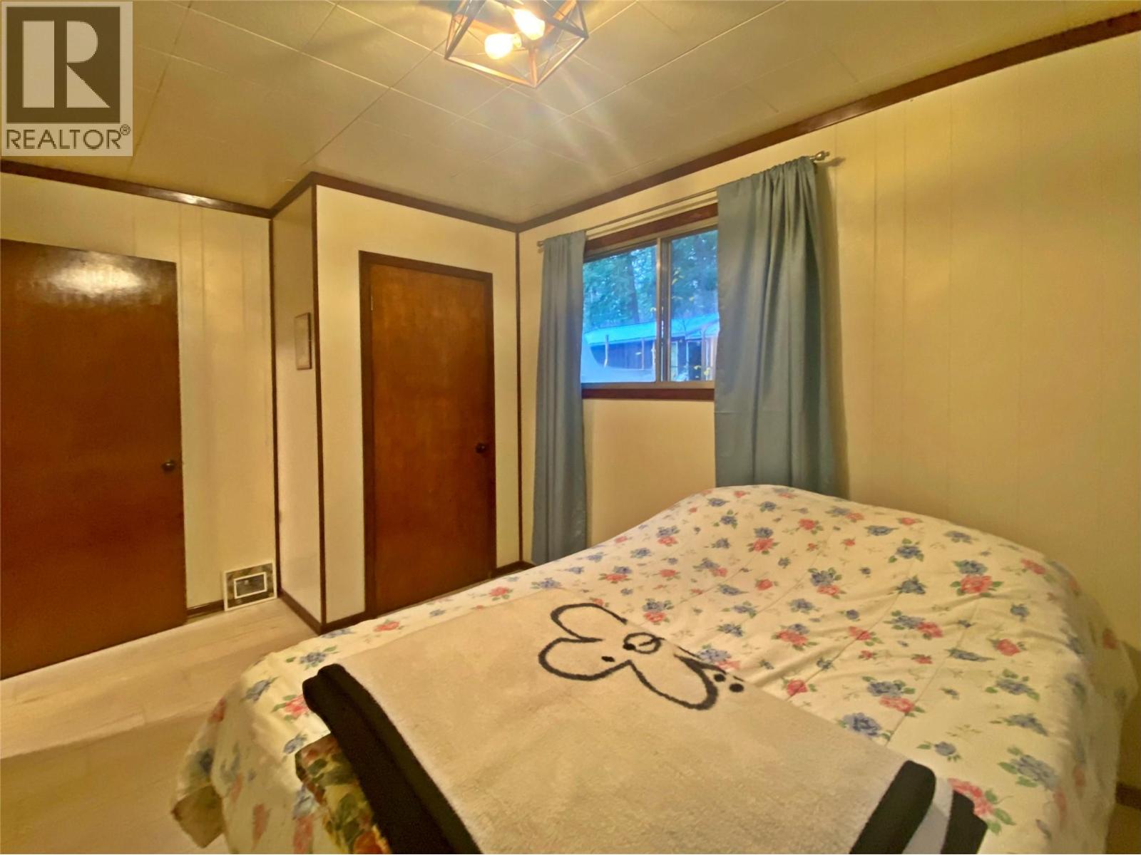 541 24 Highway - 15