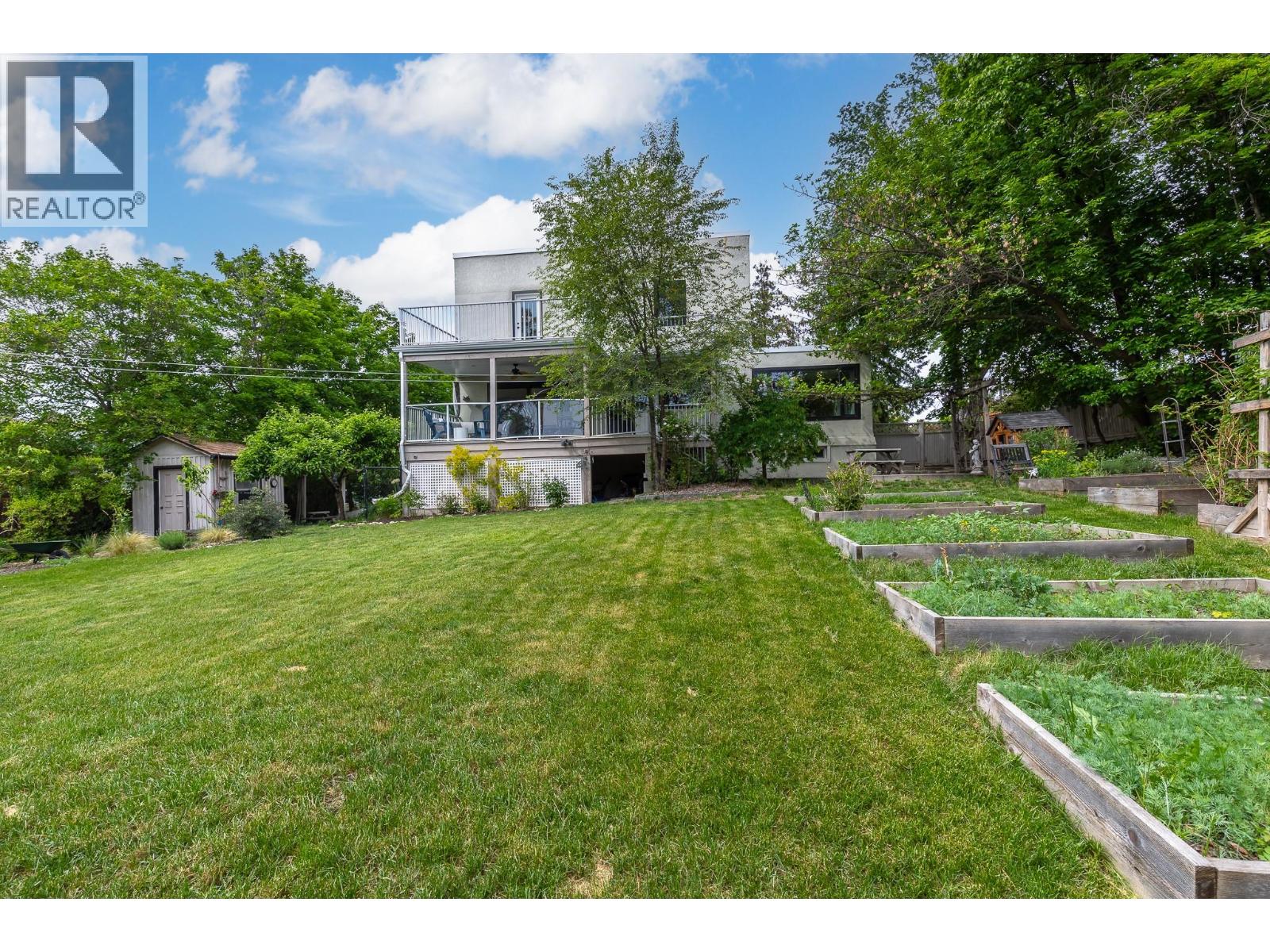  2302 23 Avenue, Vernon