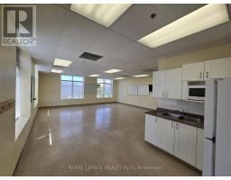 105 - 330 Bronte Street S, Milton, ON L9T7X1 Photo 8