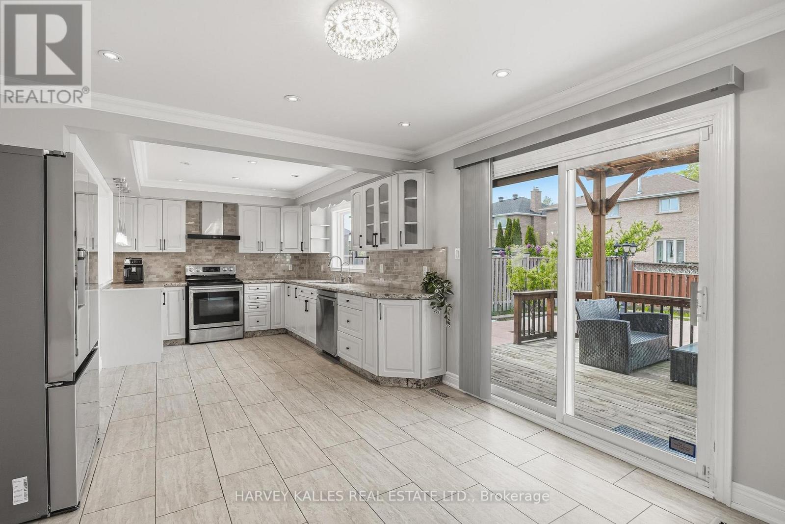 951 WHITE CLOVER WAY - 10