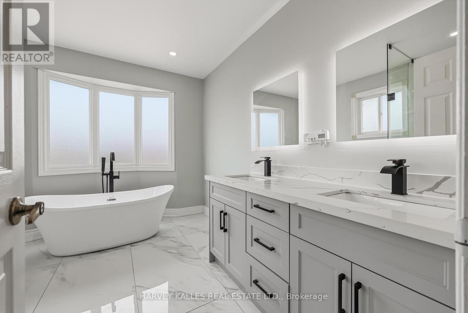 951 WHITE CLOVER WAY - 25