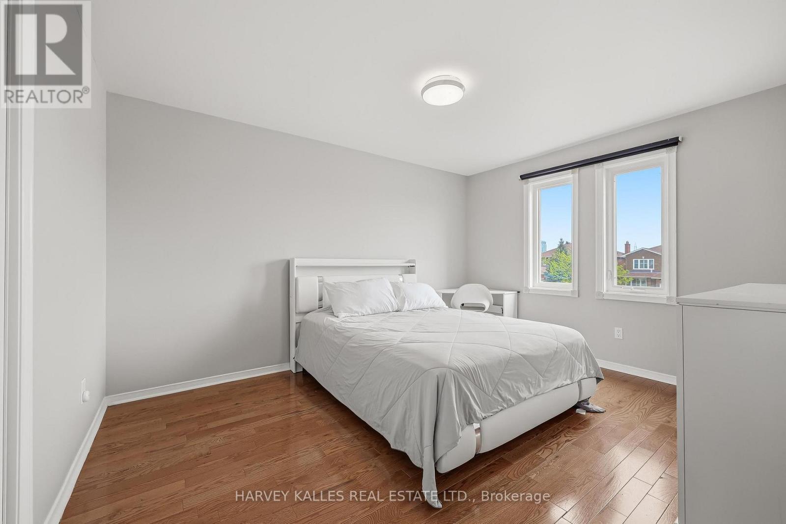 951 WHITE CLOVER WAY - 27