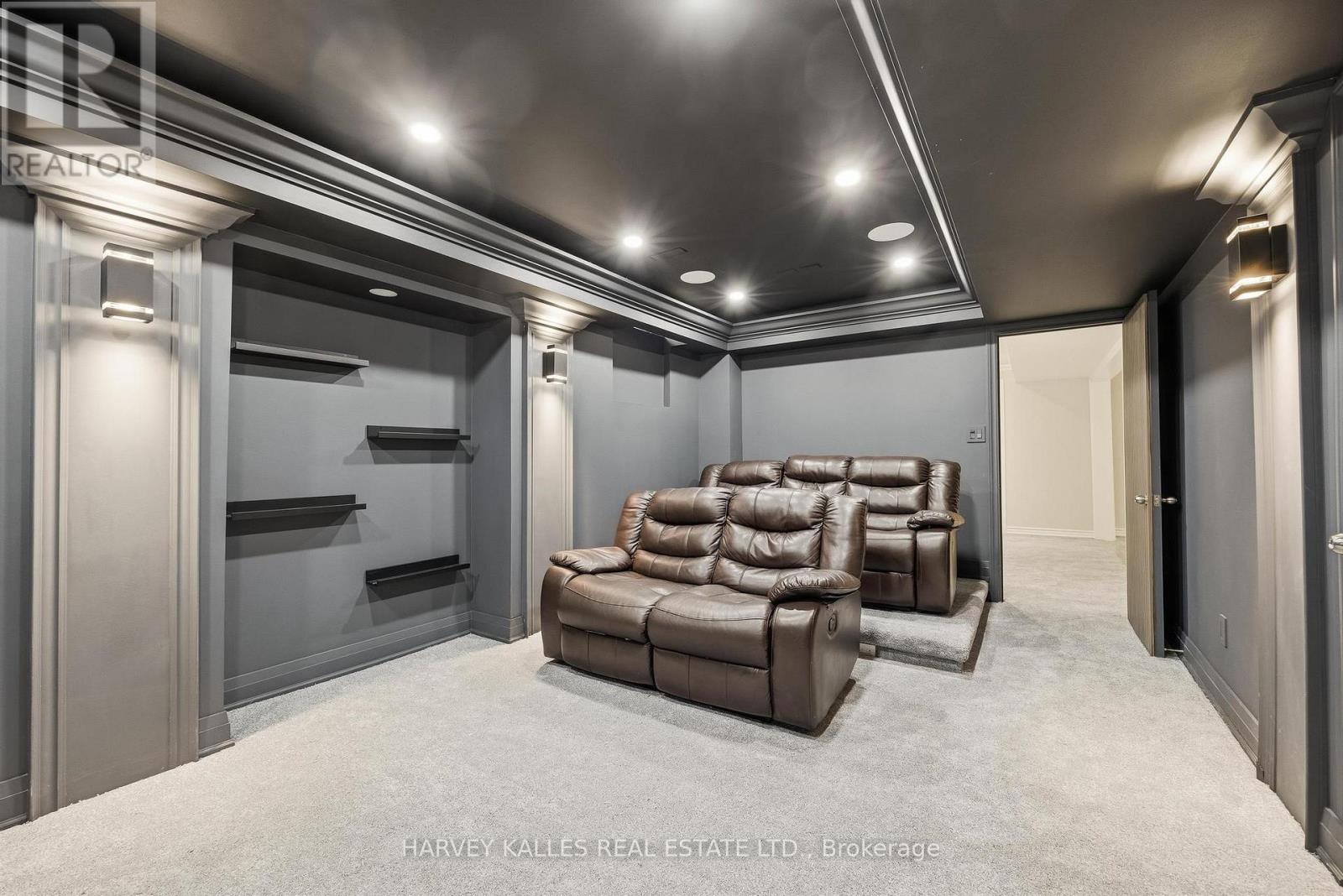951 WHITE CLOVER WAY - 35