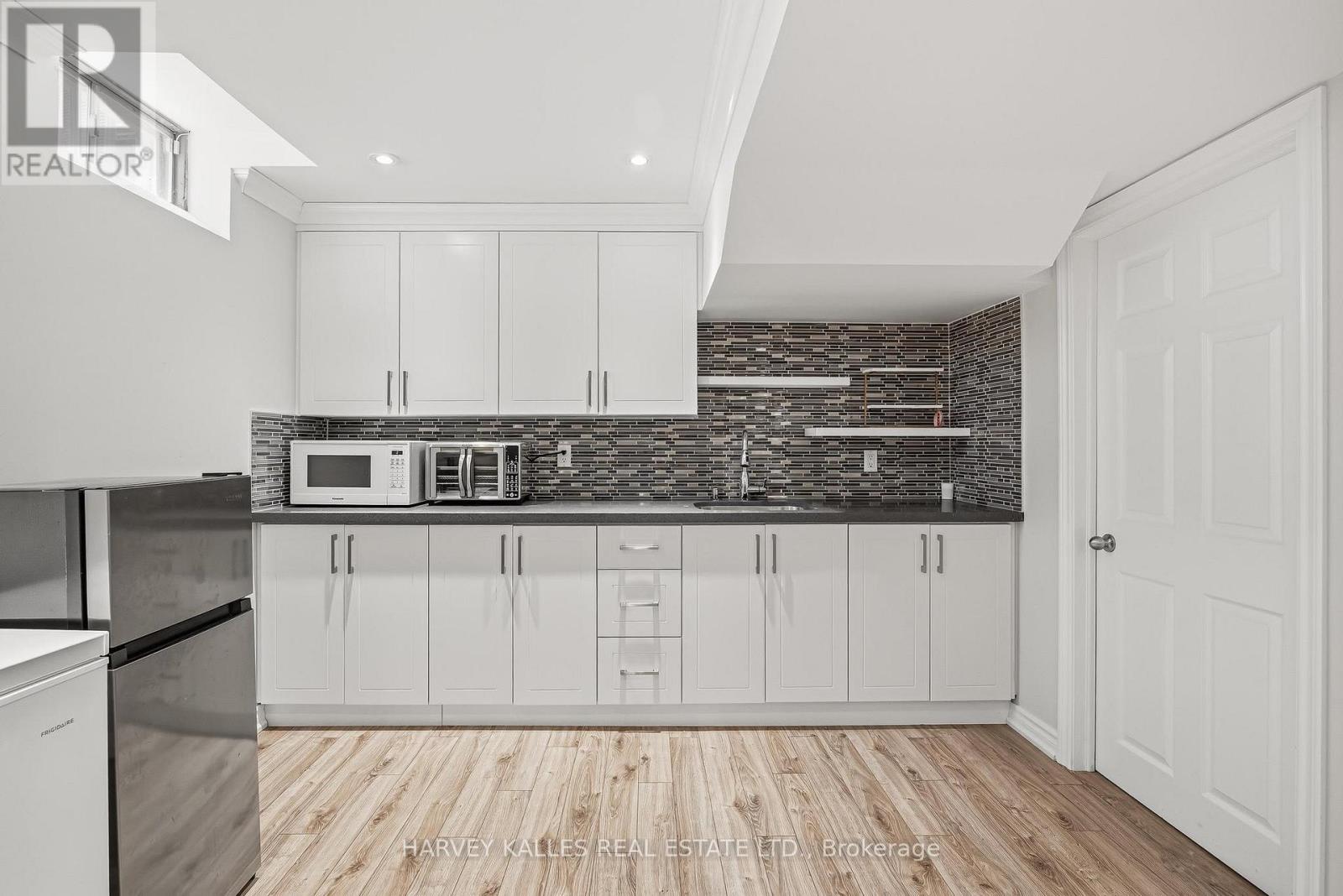 951 WHITE CLOVER WAY - 37