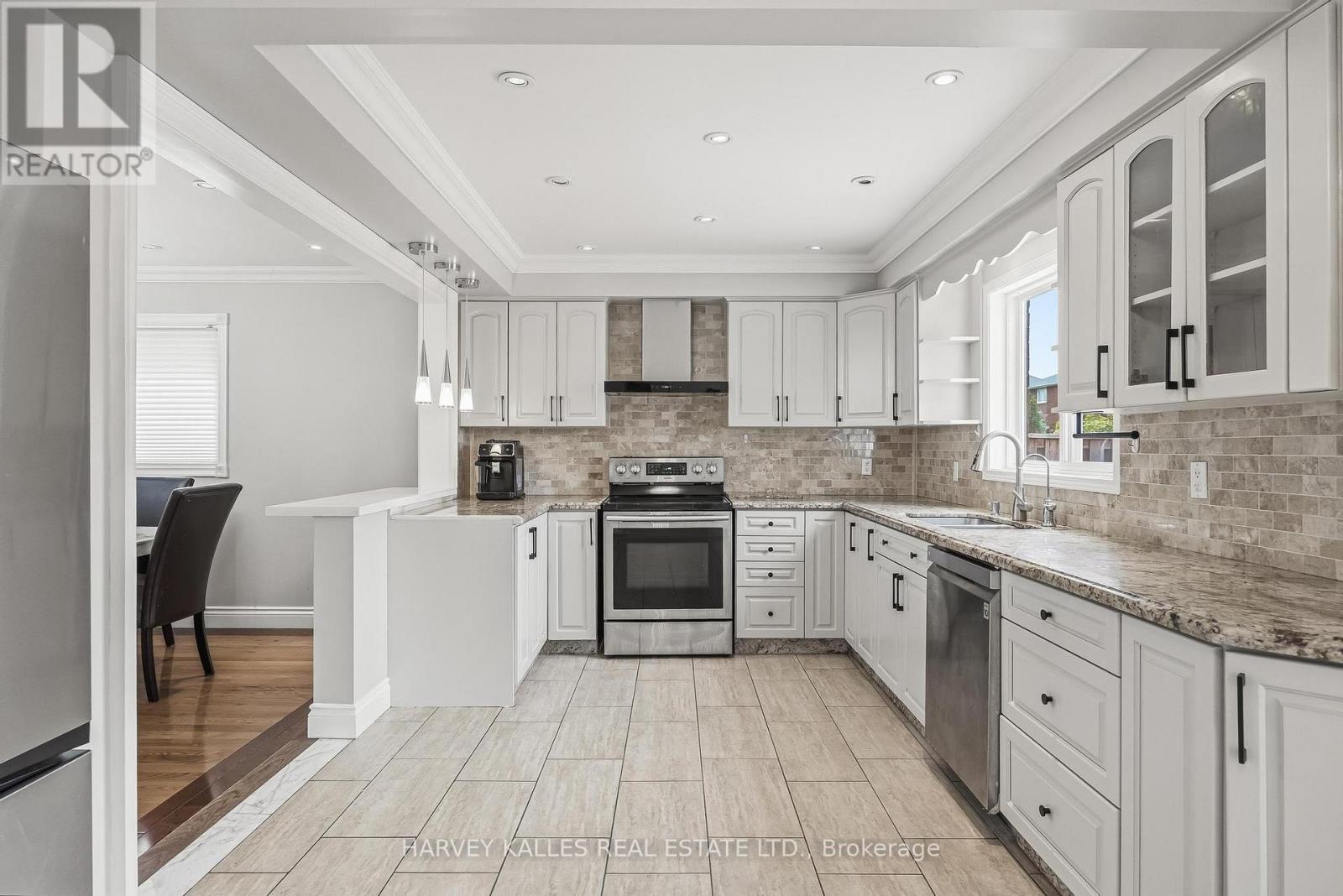 951 WHITE CLOVER WAY - 8