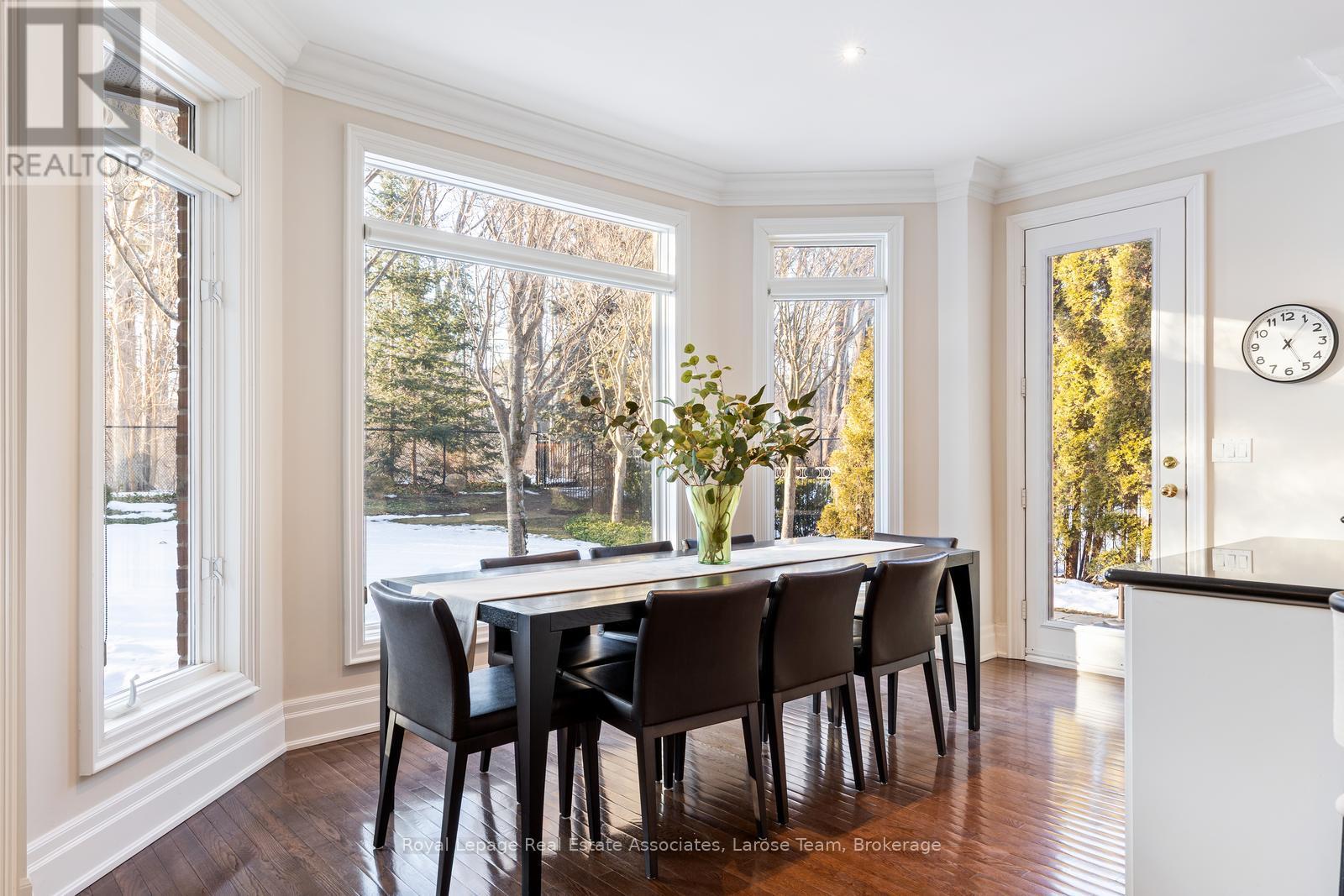 562 GLADWYNE COURT - 16