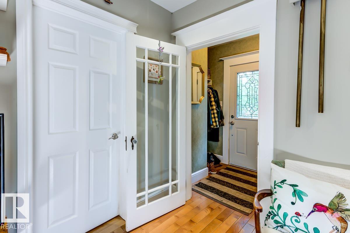 10950 73 AV NW - 4