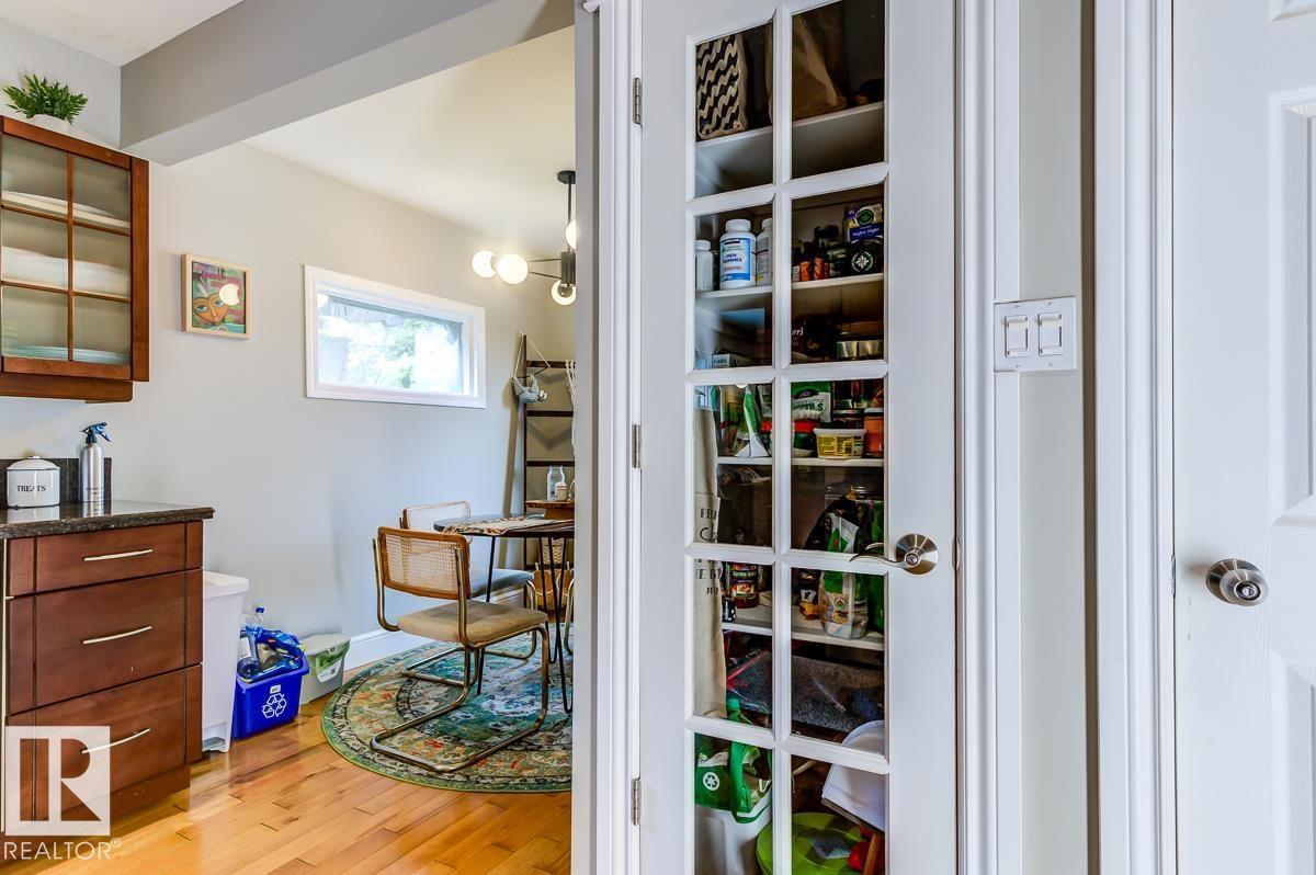 10950 73 AV NW - 19