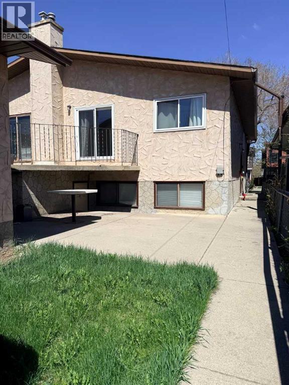 135 27 Avenue NE - 29